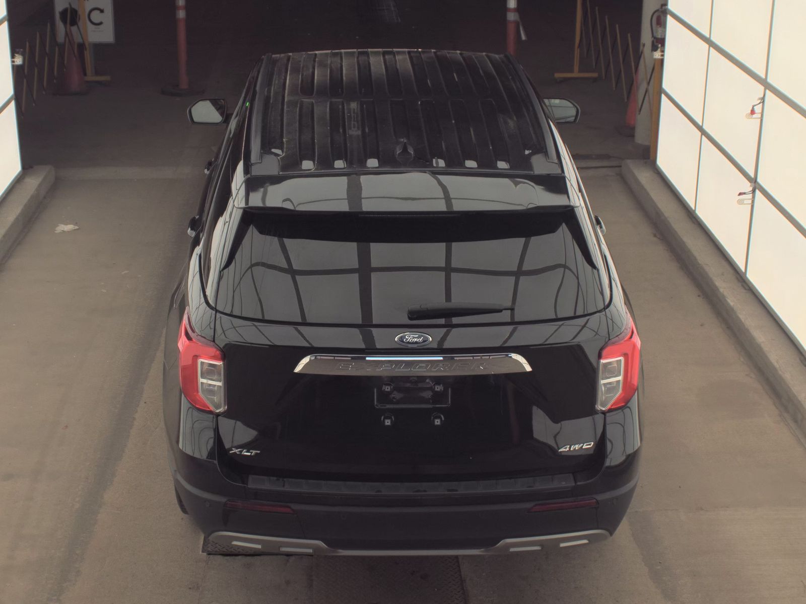 FORD EXPLORER - 7