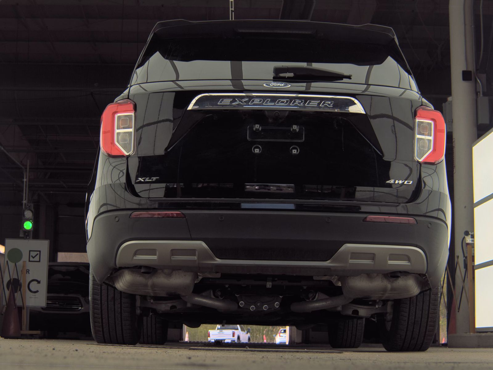 FORD EXPLORER - 8