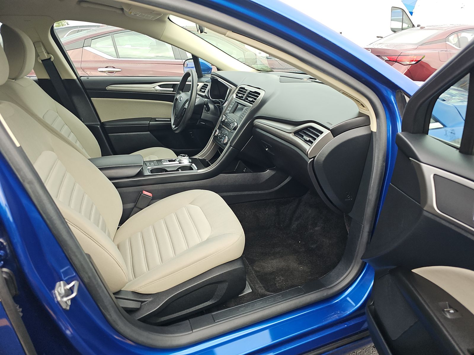FORD FUSION - 9