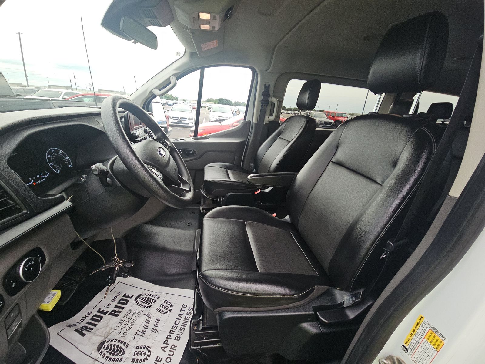 FORD TRANSIT 350 - 8