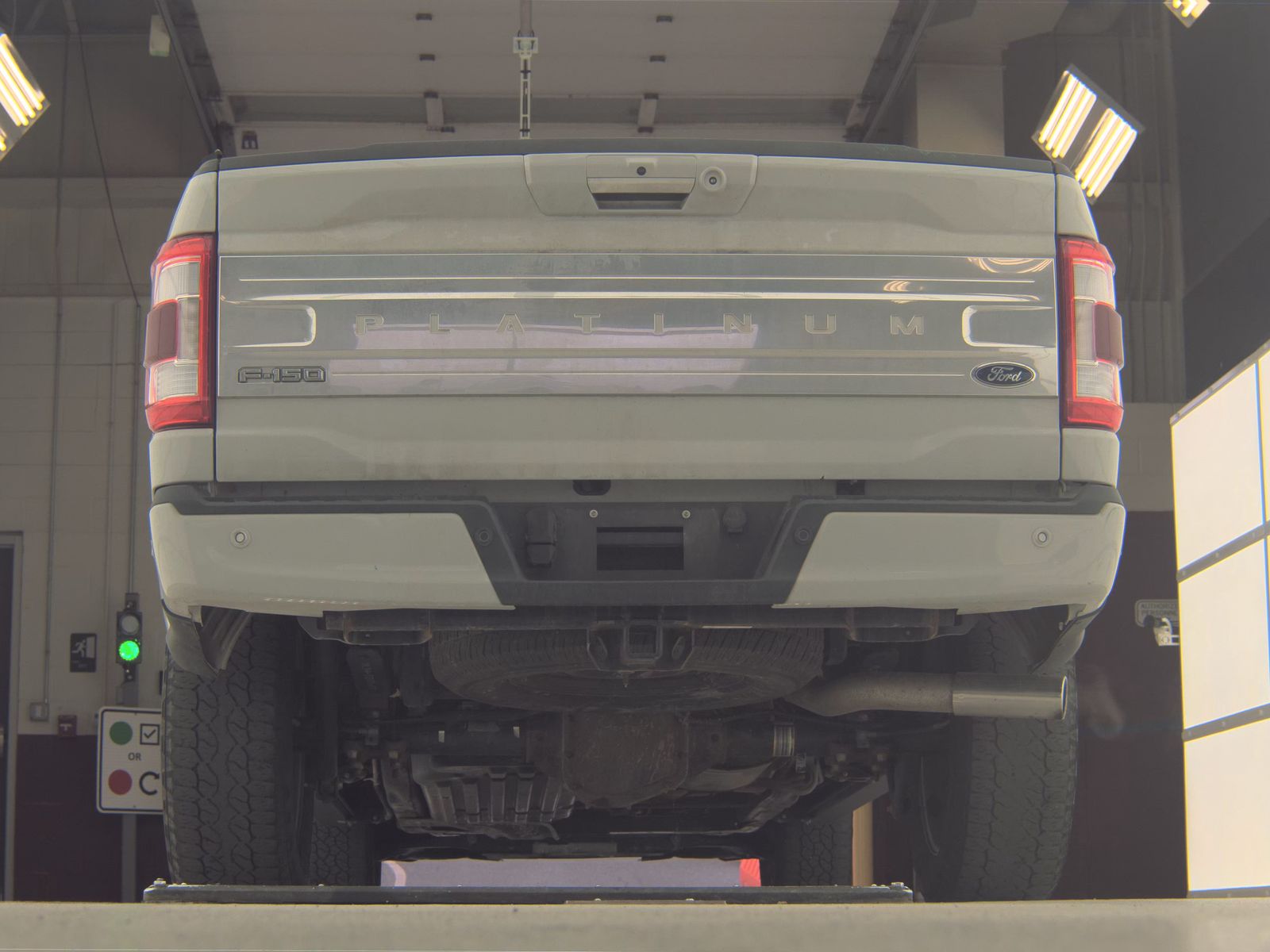 FORD F-150 - 8