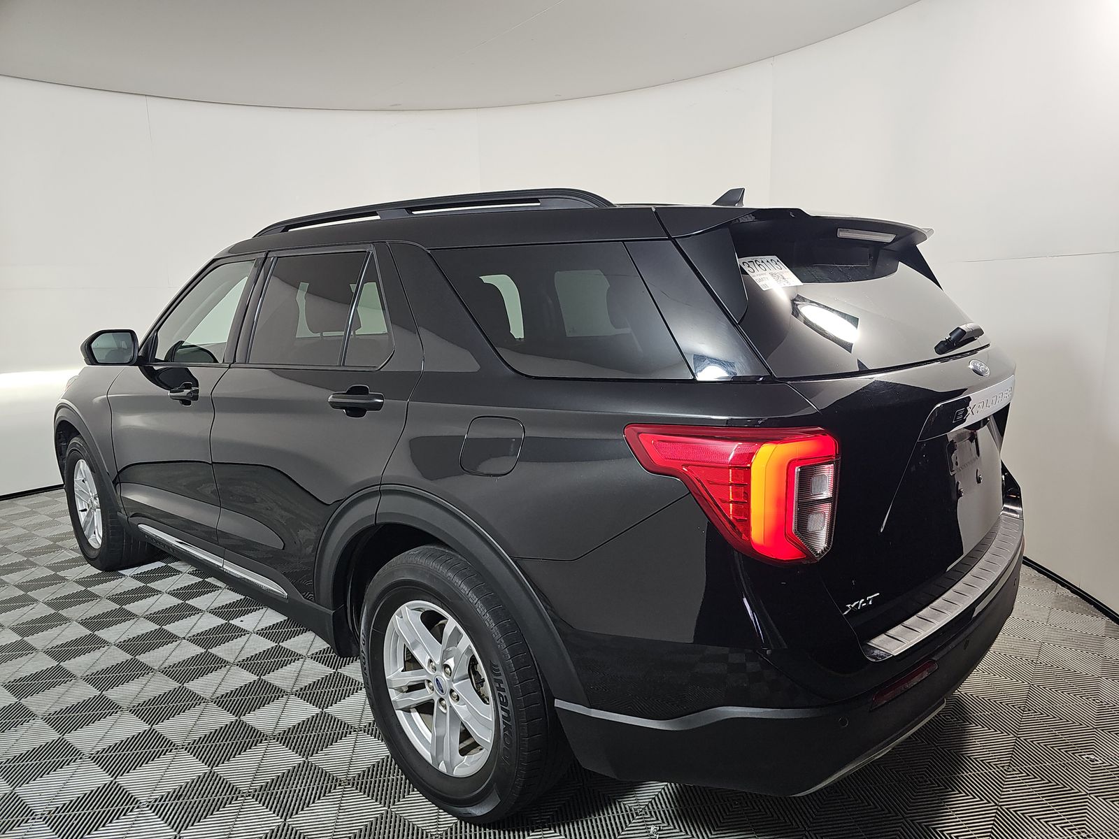 FORD EXPLORER - 7