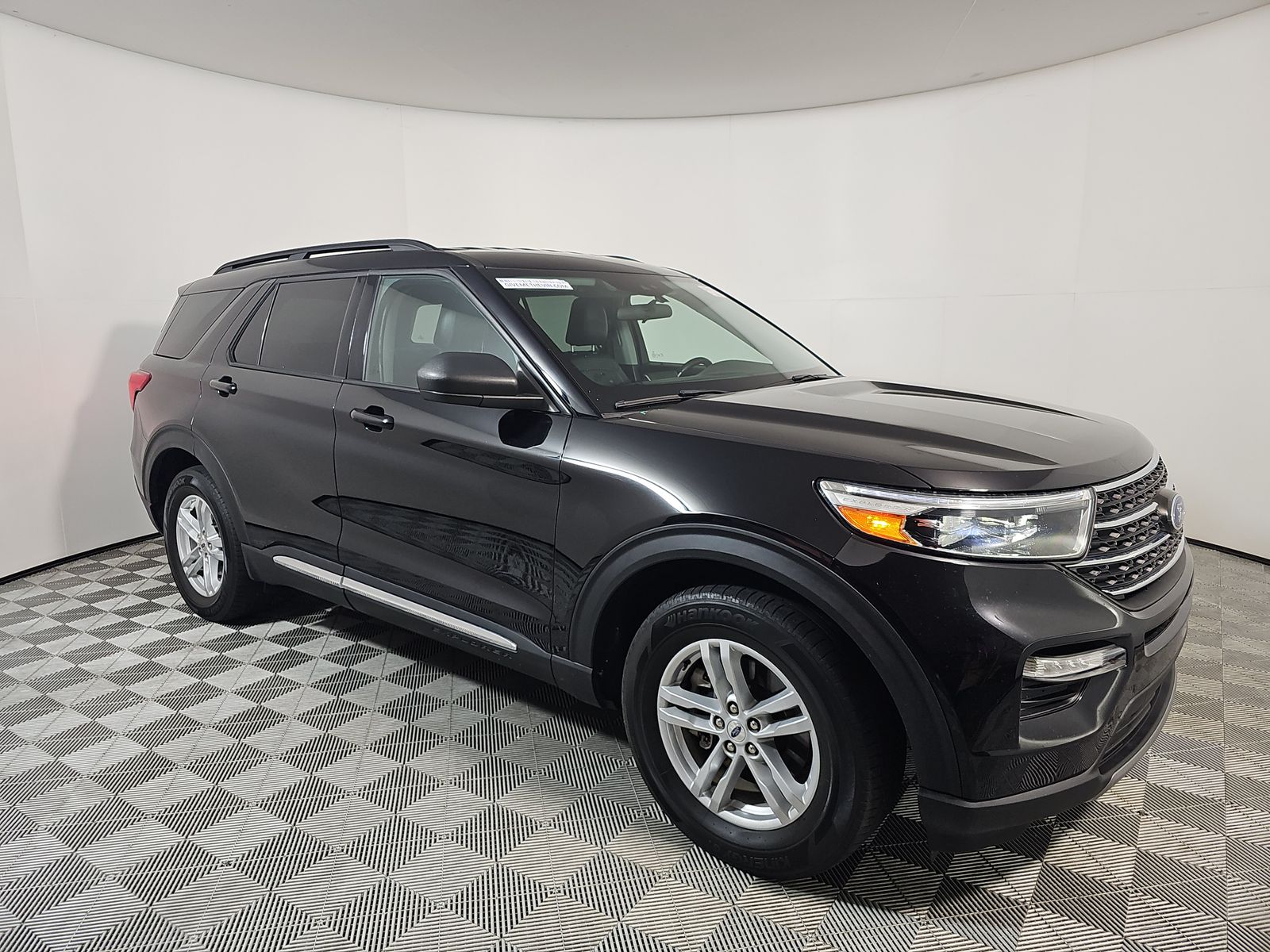 FORD EXPLORER - 4