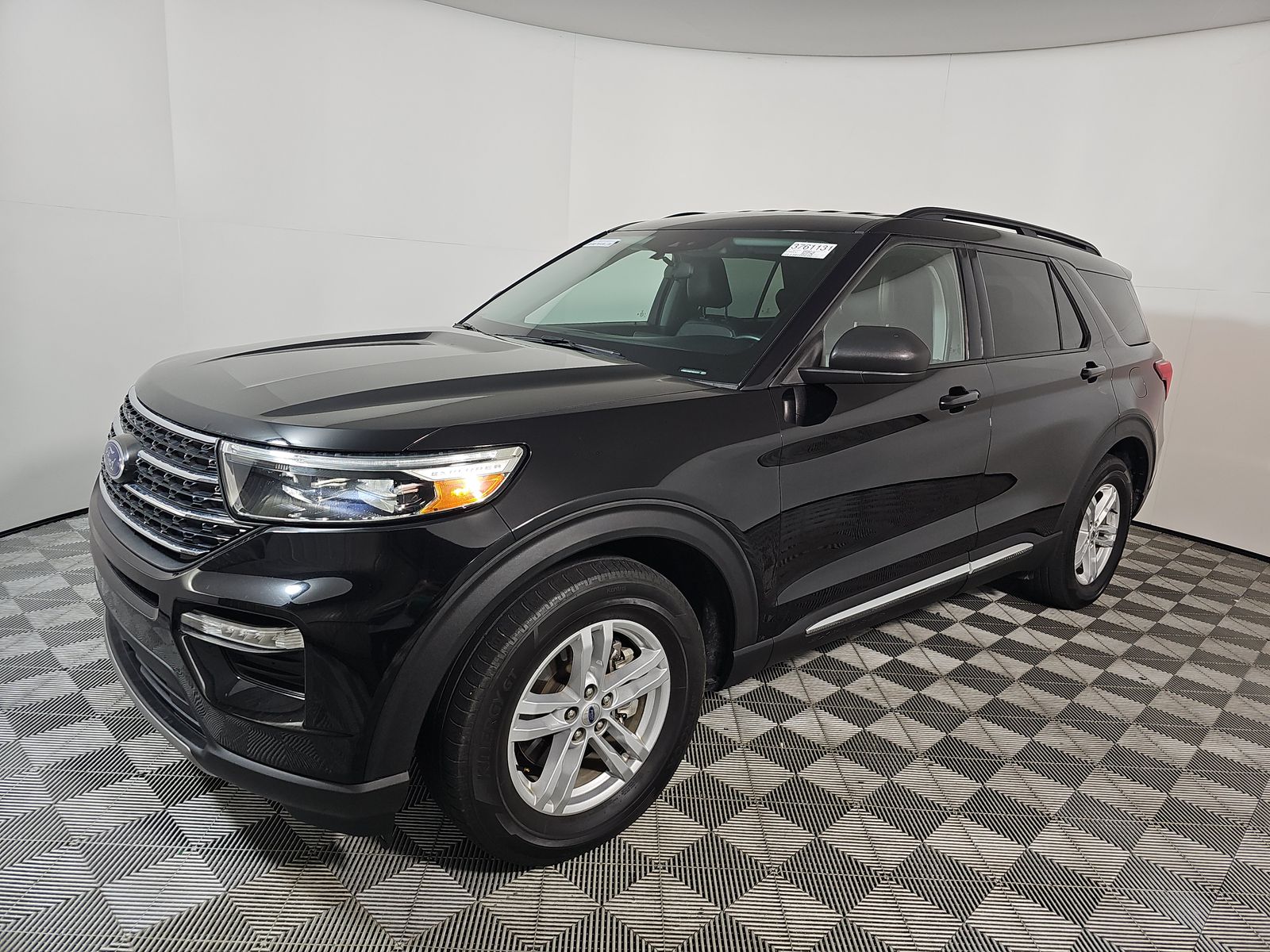 FORD EXPLORER - 1