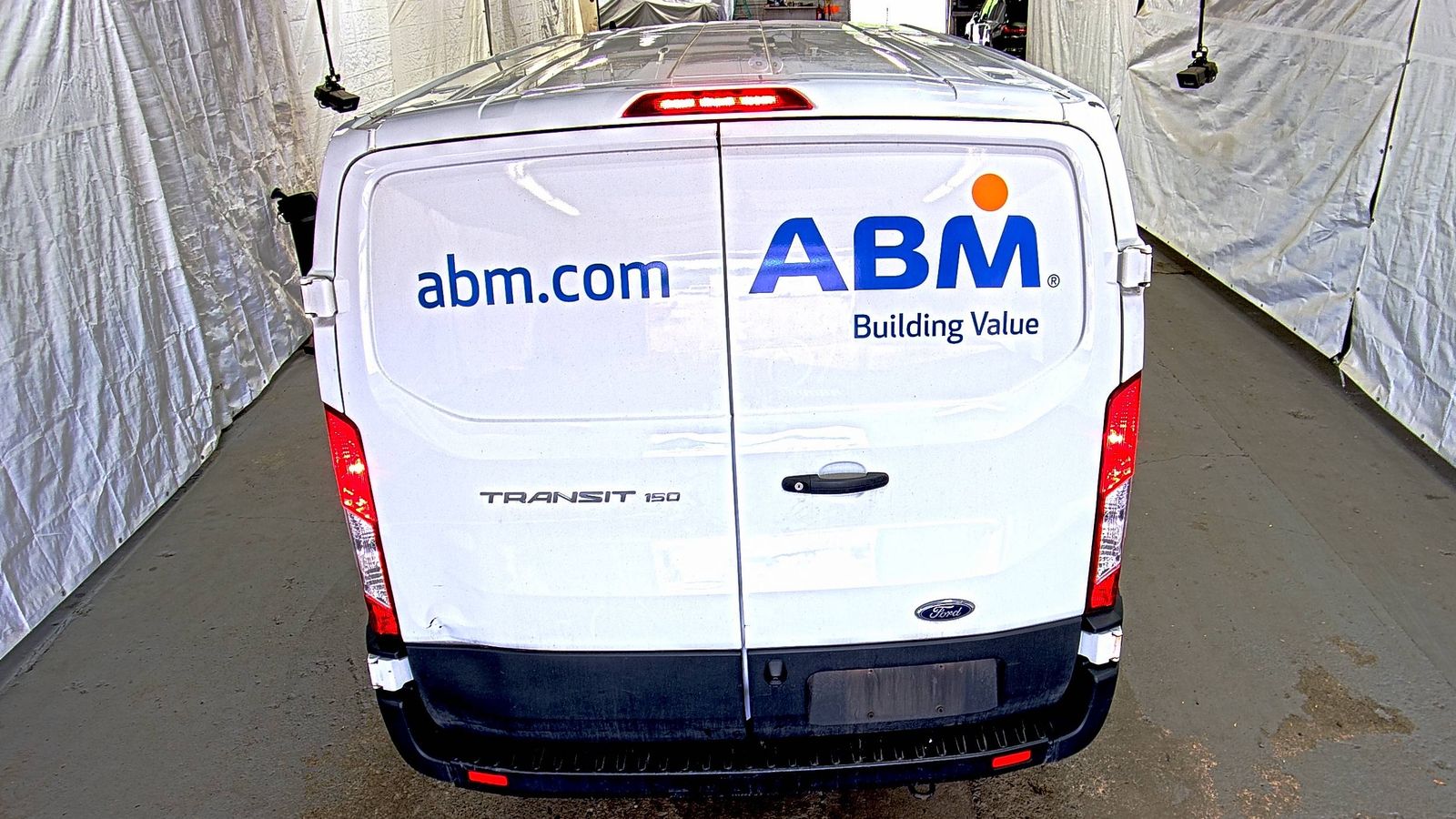 FORD TRANSIT 150 - 6