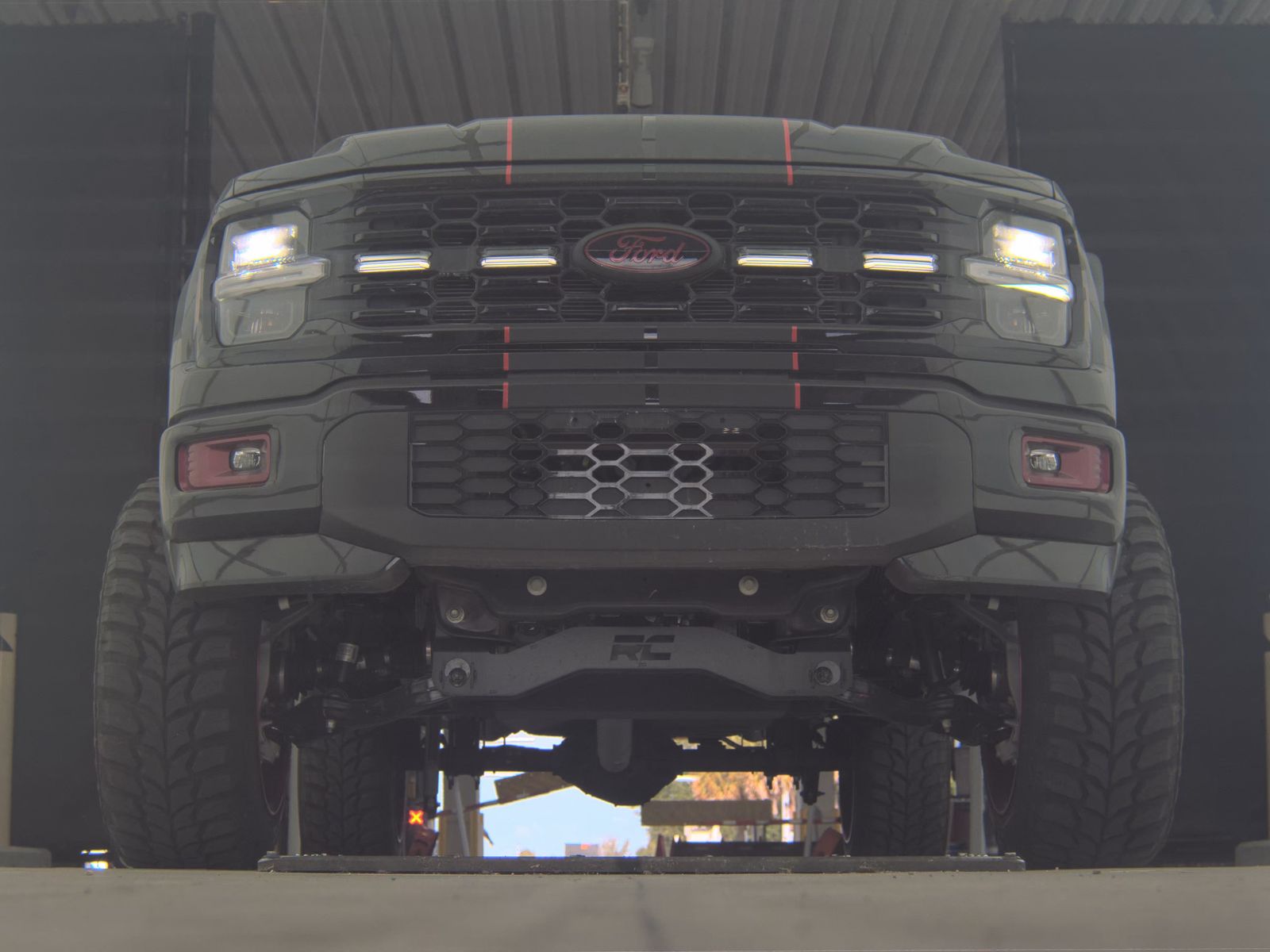 FORD F-150 - 4