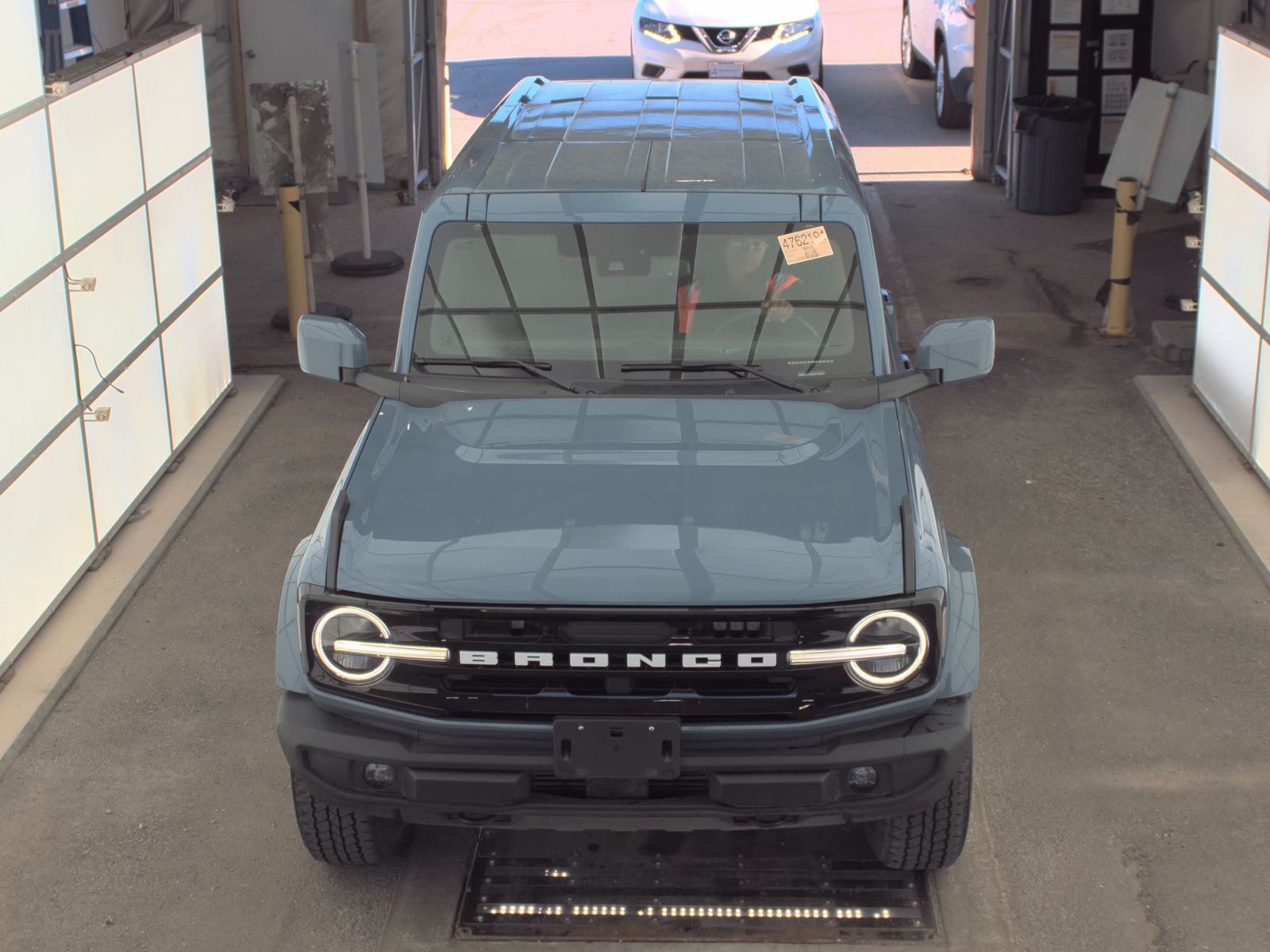 FORD BRONCO - 3