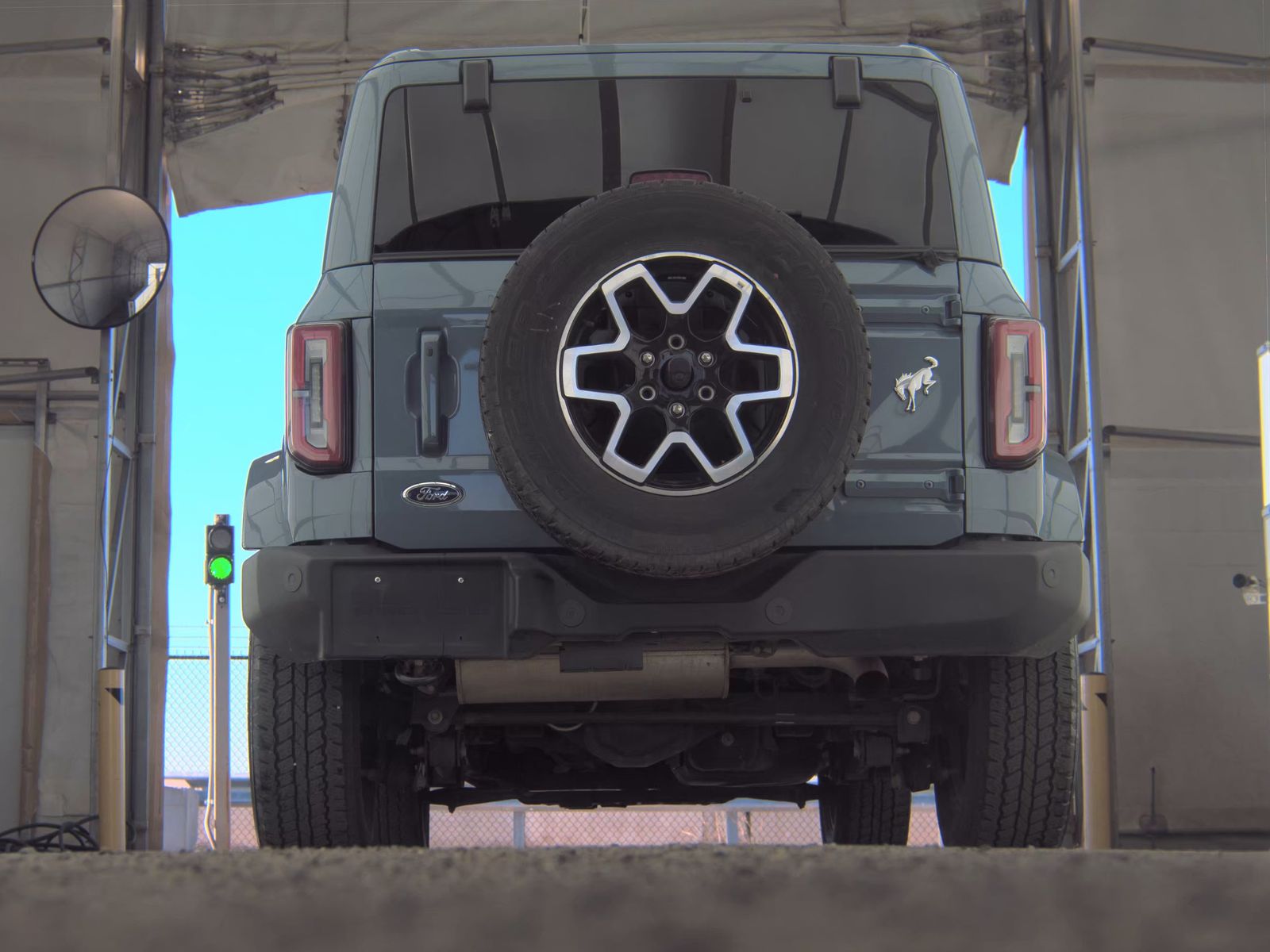 FORD BRONCO - 8