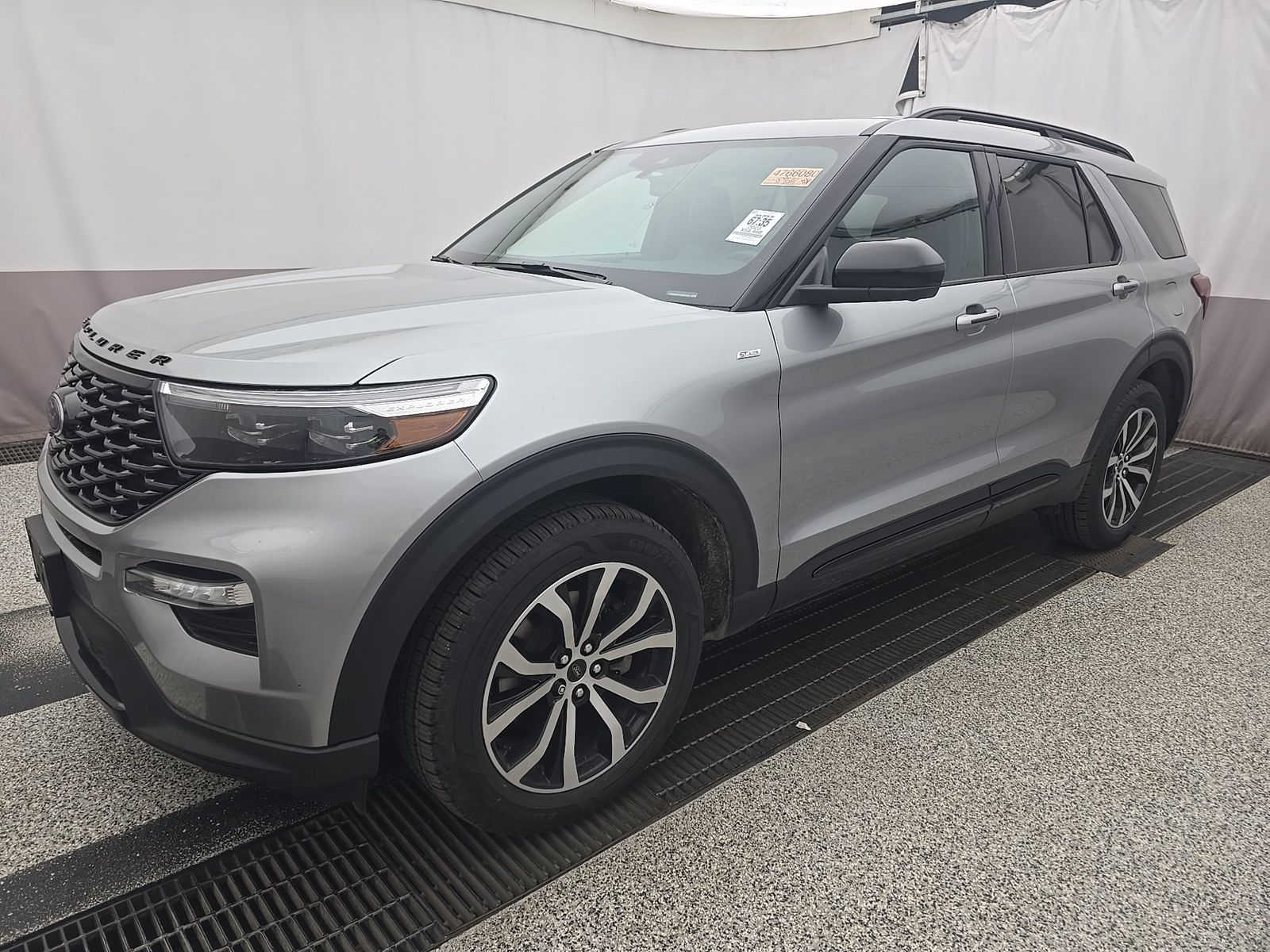 FORD EXPLORER - 1