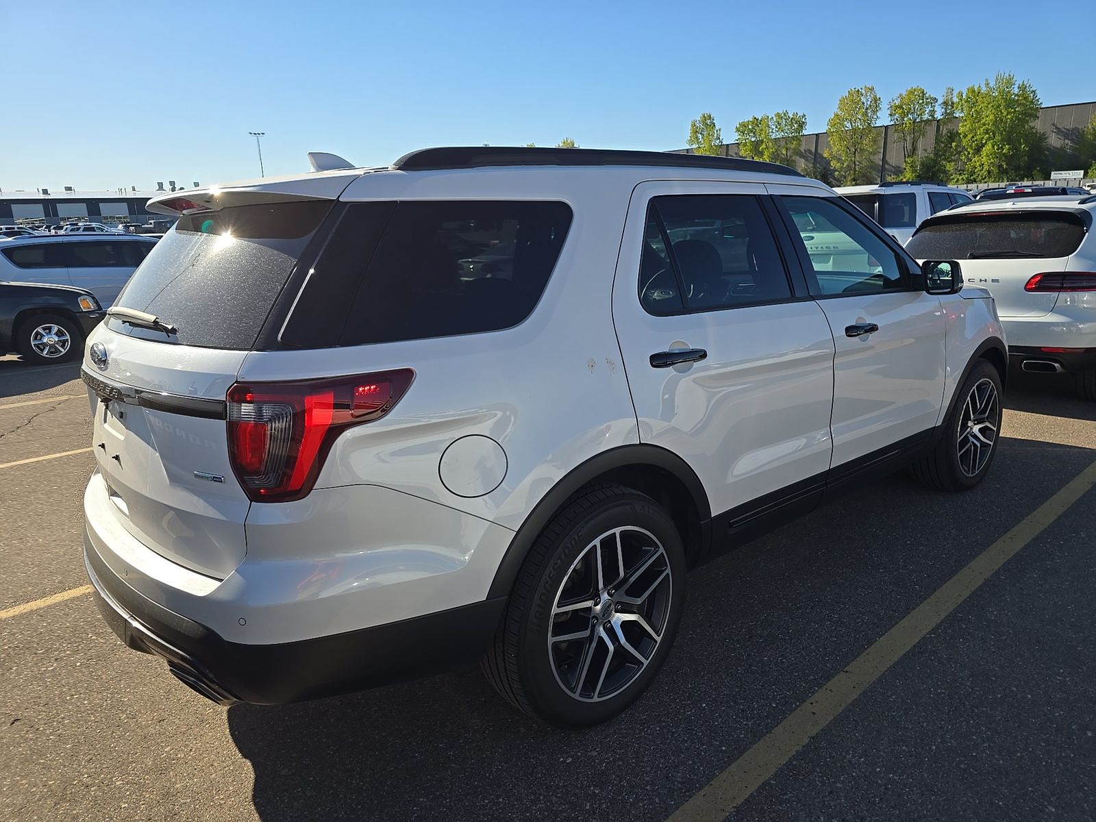 FORD EXPLORER - 5