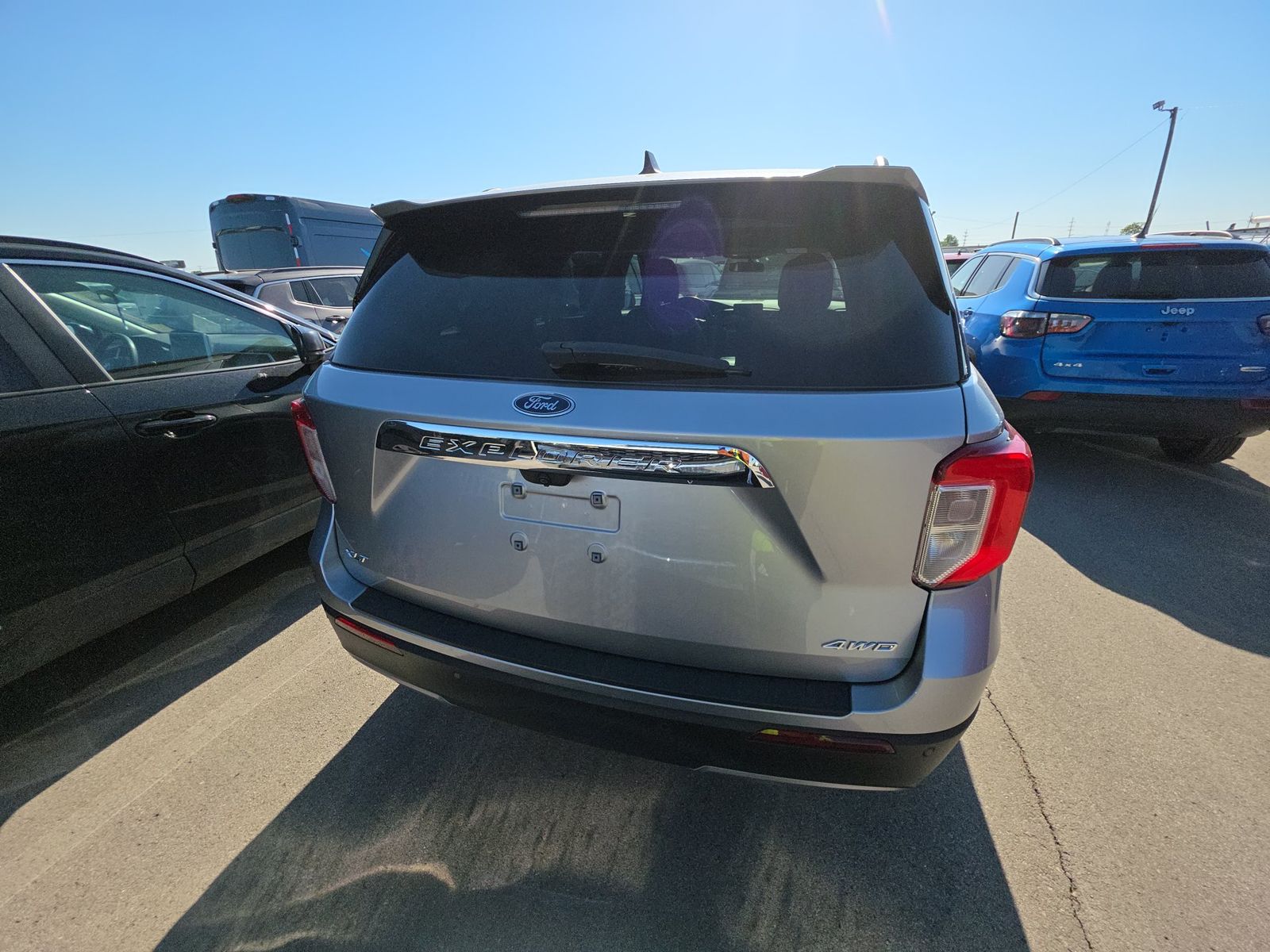 FORD EXPLORER - 6