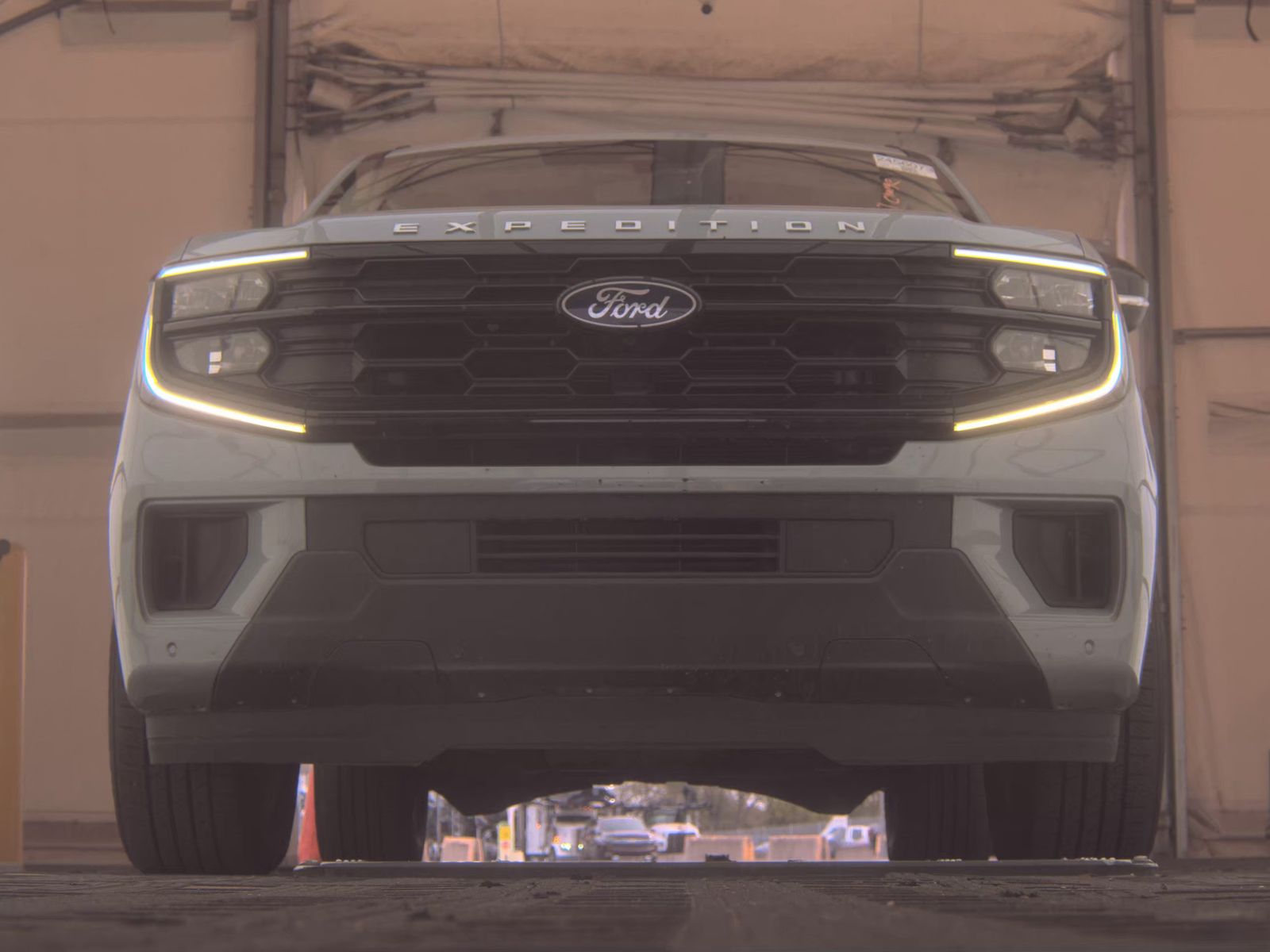 FORD EXPEDITION - 4