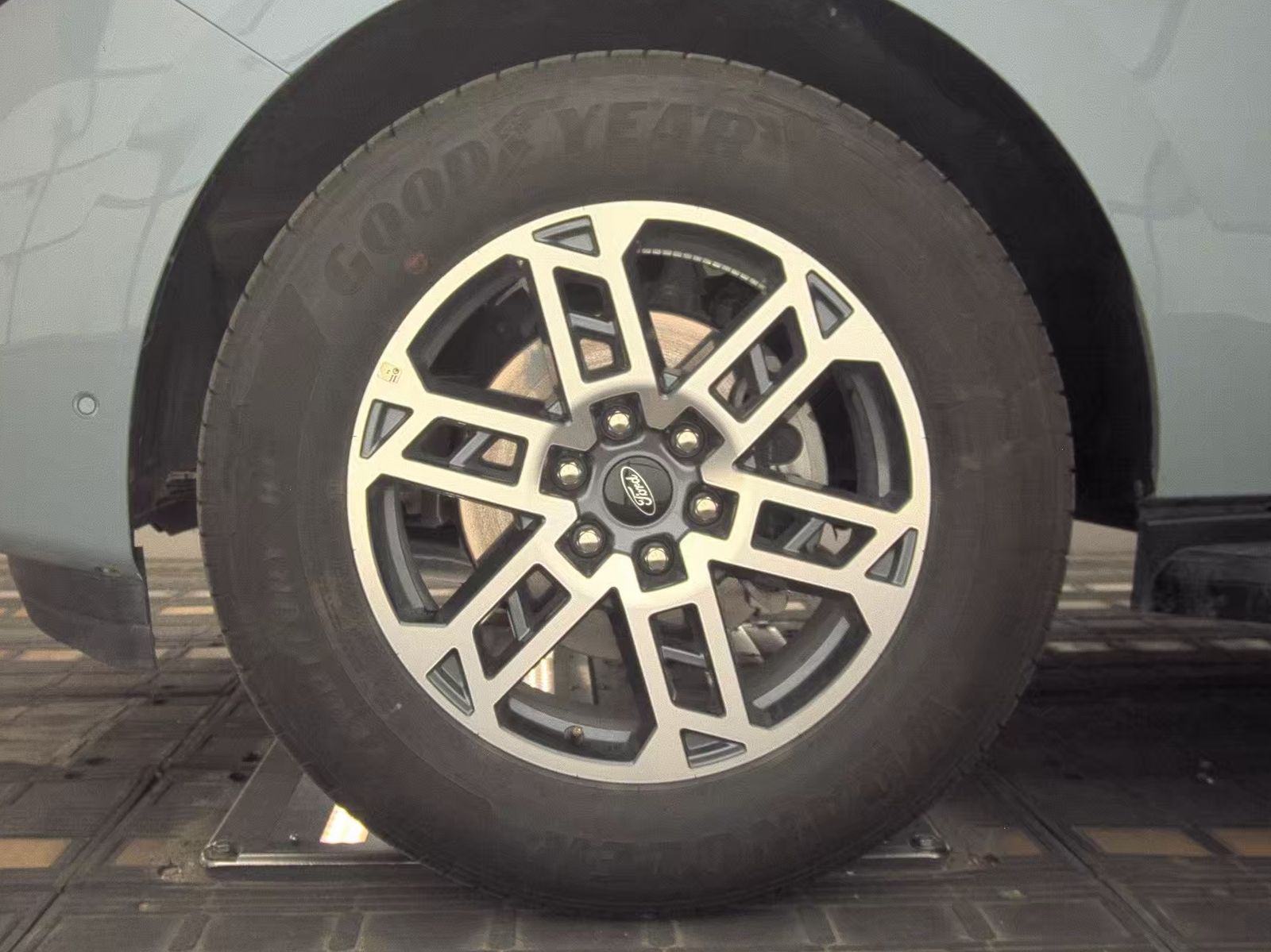FORD EXPEDITION - 10