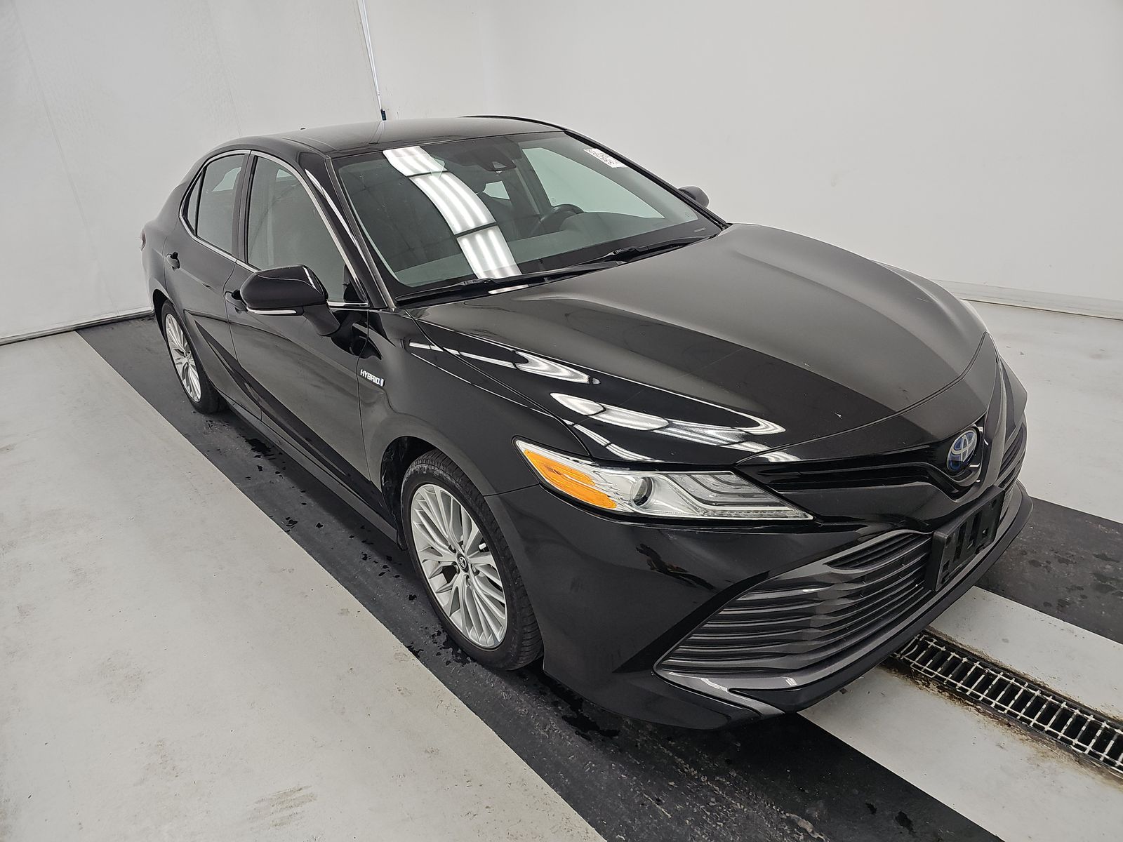 TOYOTA CAMRY - 4