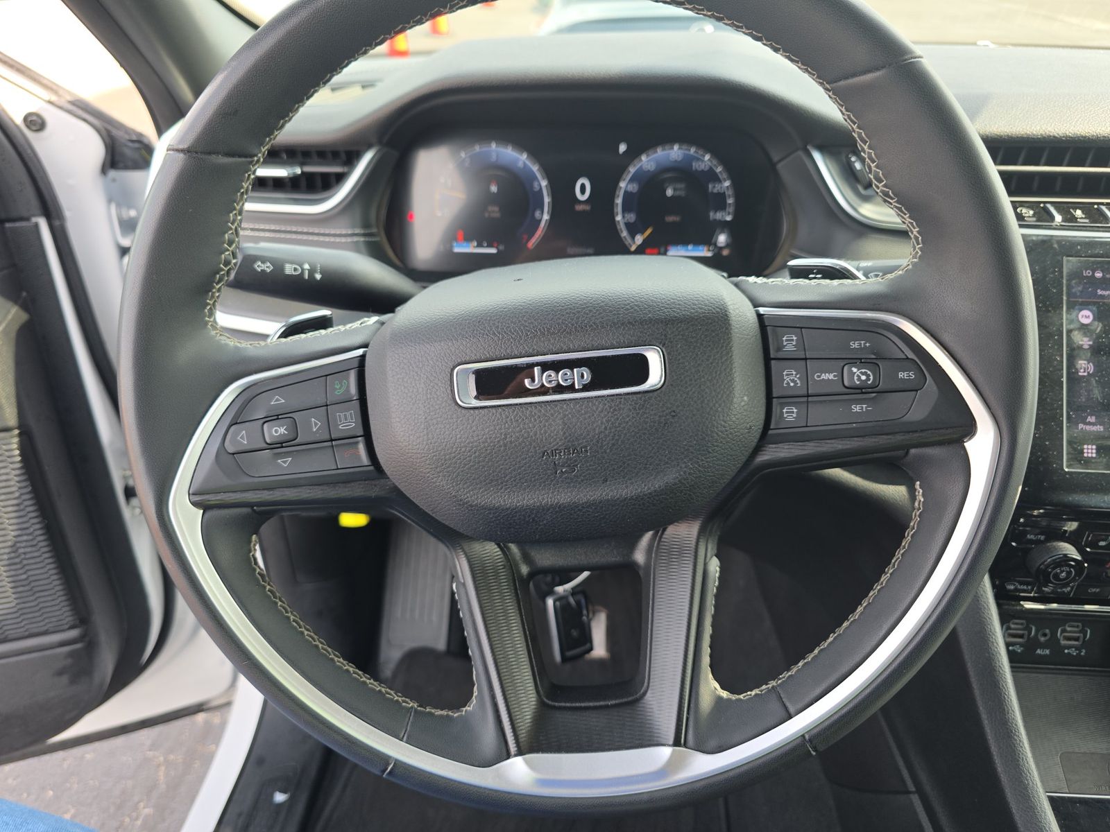 2024 Jeep Grand Cherokee Altitude AWD