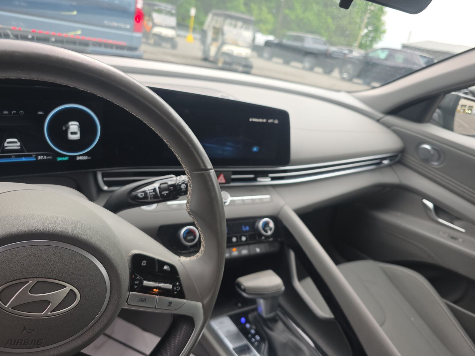 2024 Hyundai Elantra SEL FWD