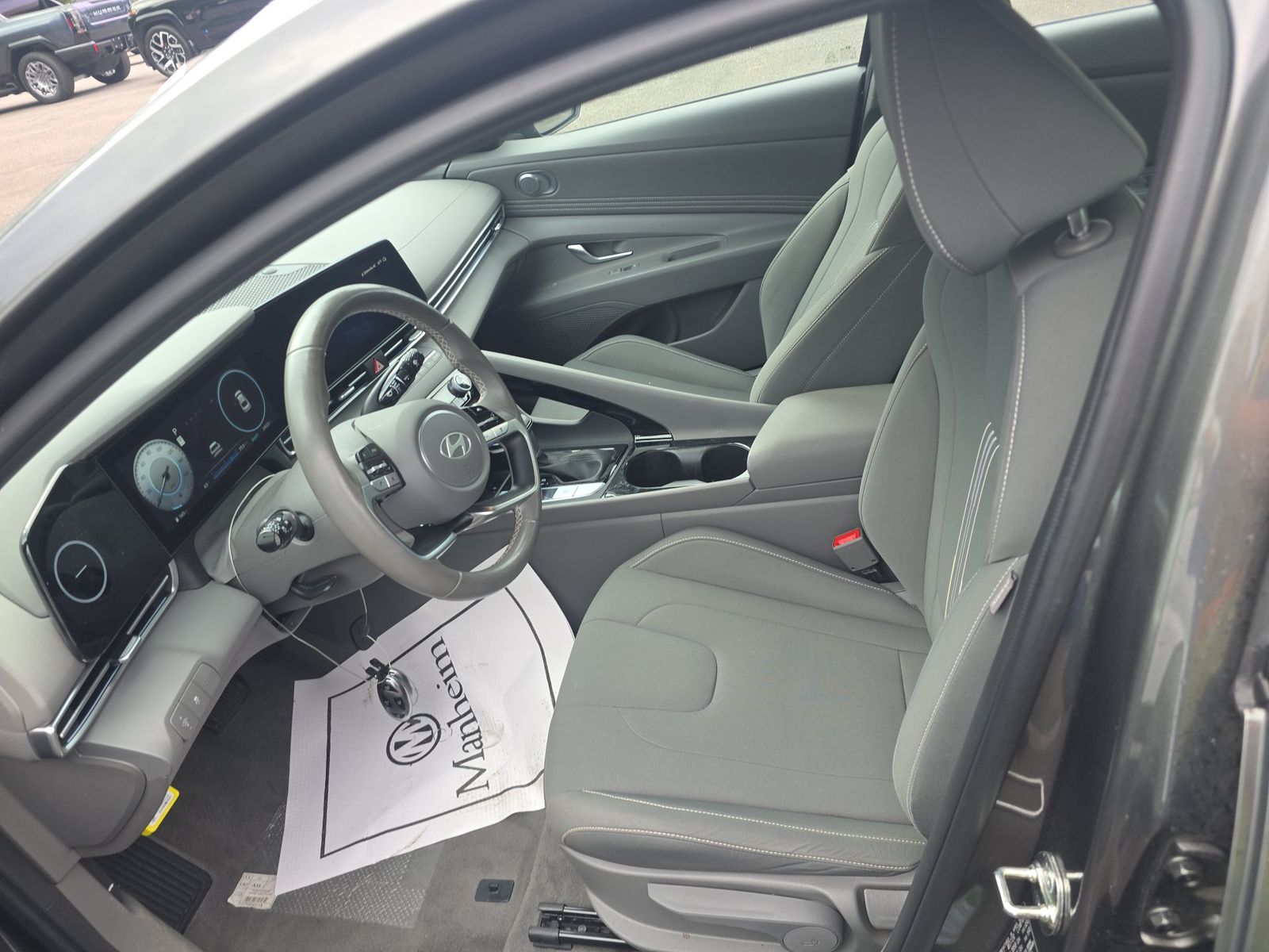 2024 Hyundai Elantra SEL FWD