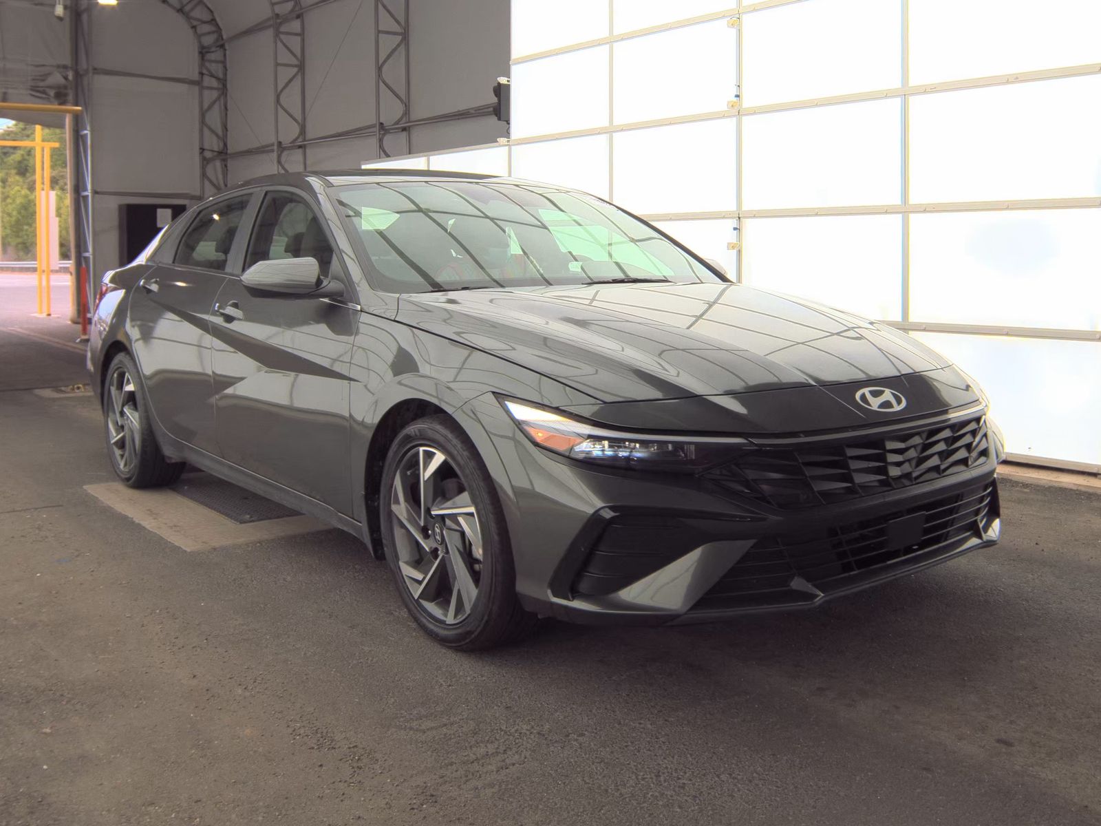 2024 Hyundai Elantra SEL FWD