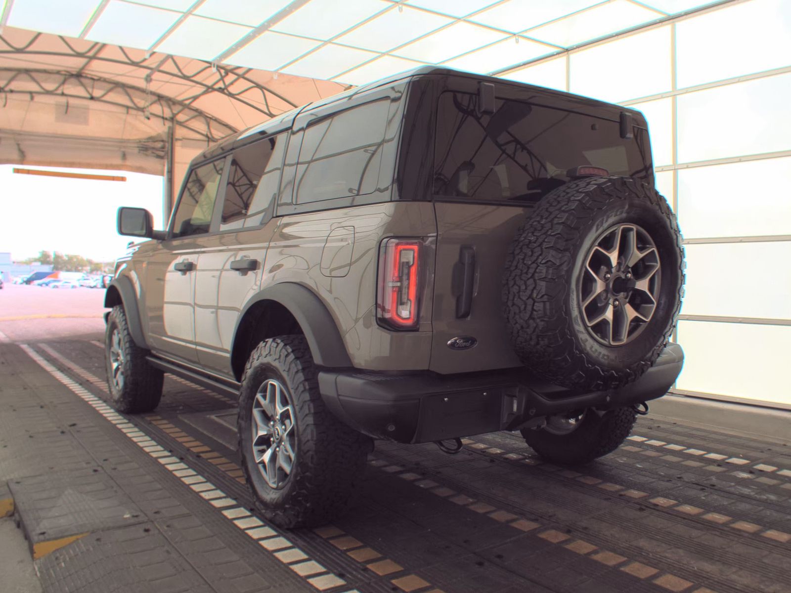 FORD BRONCO - 9