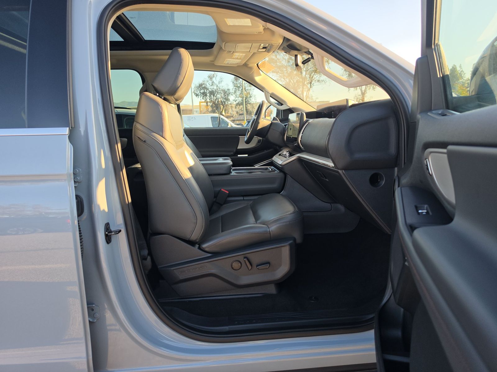 FORD EXPEDITION MAX - 9