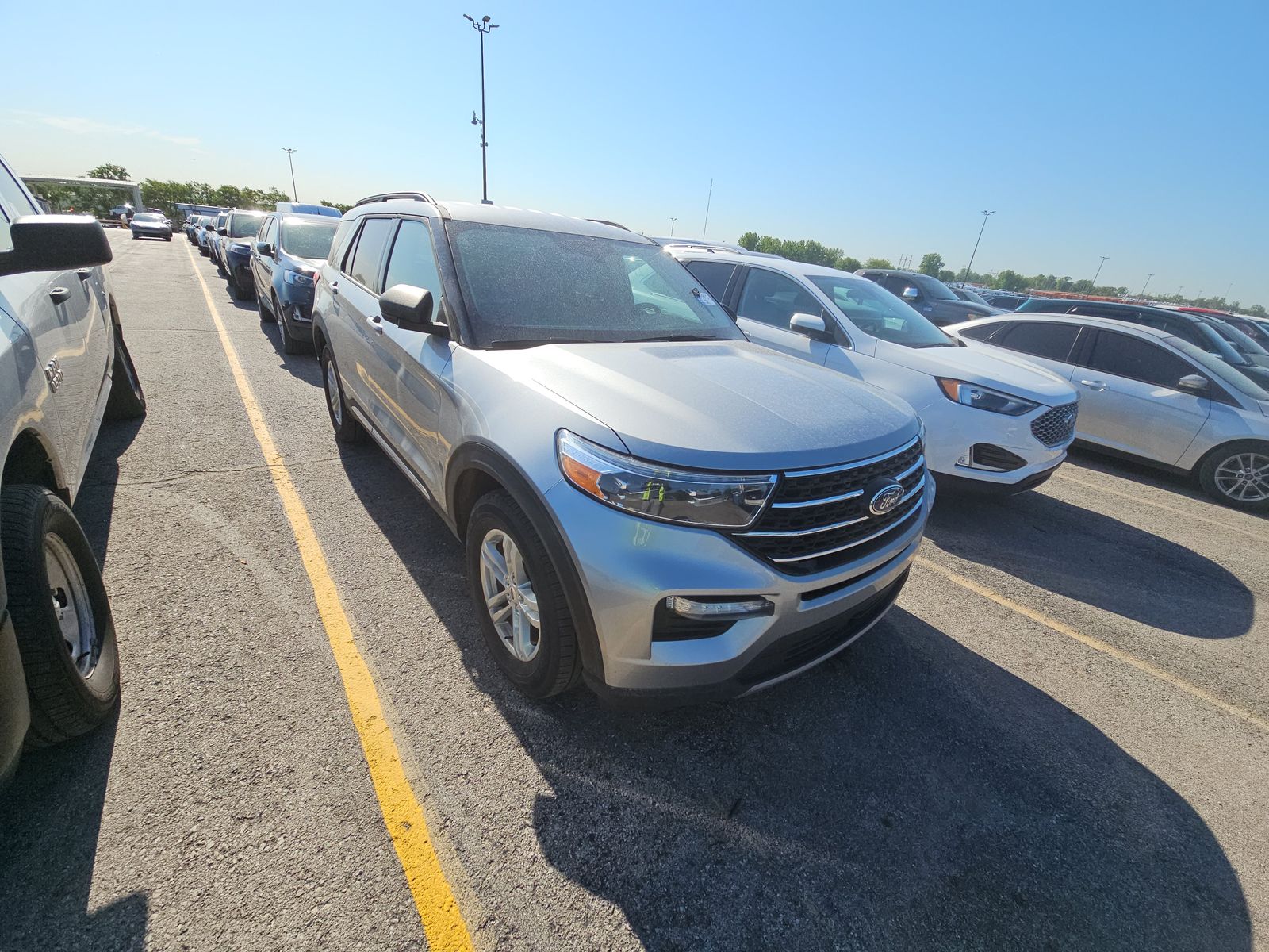 FORD EXPLORER - 4