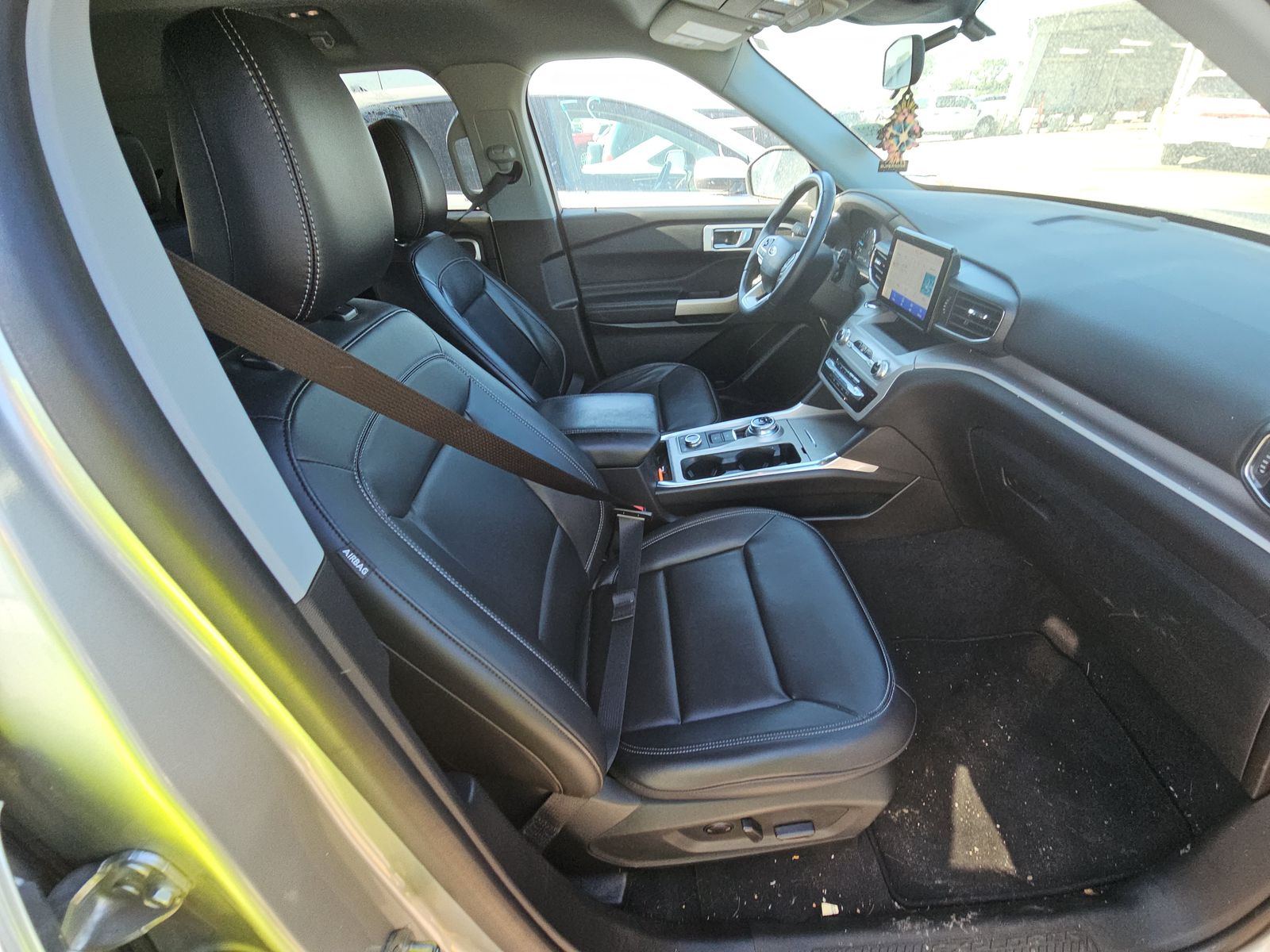 FORD EXPLORER - 9