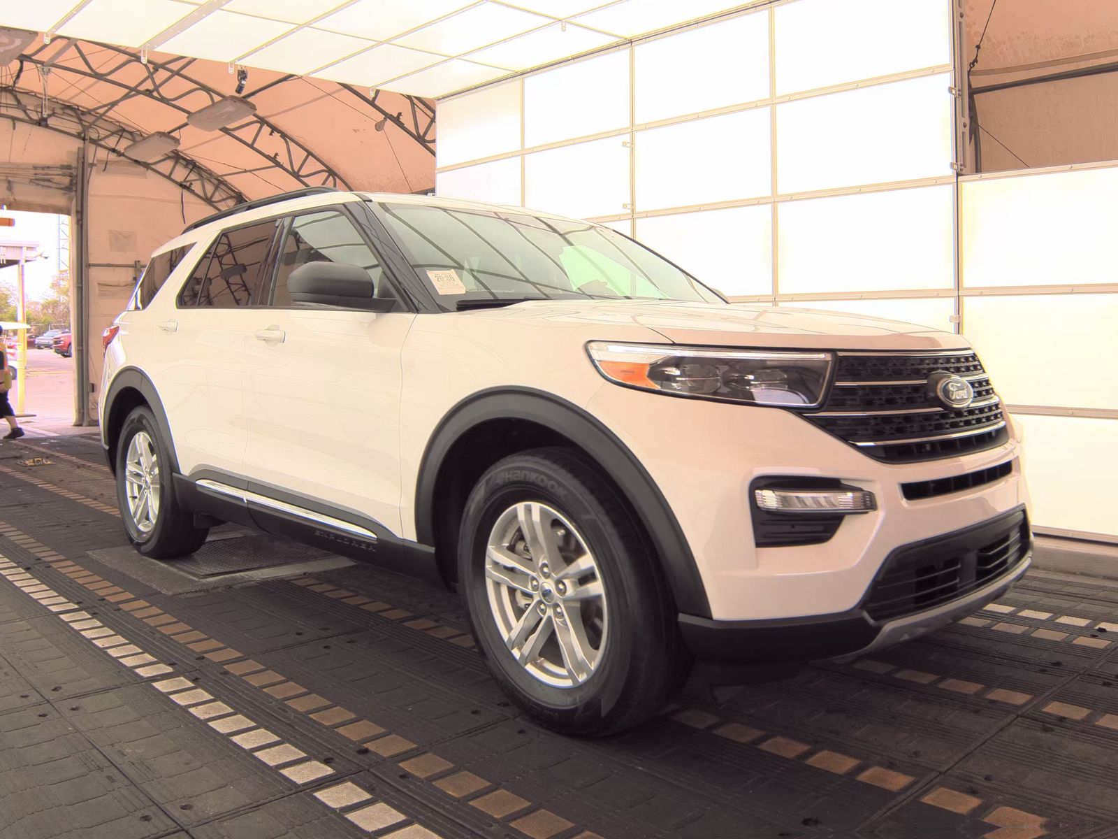 FORD EXPLORER - 5