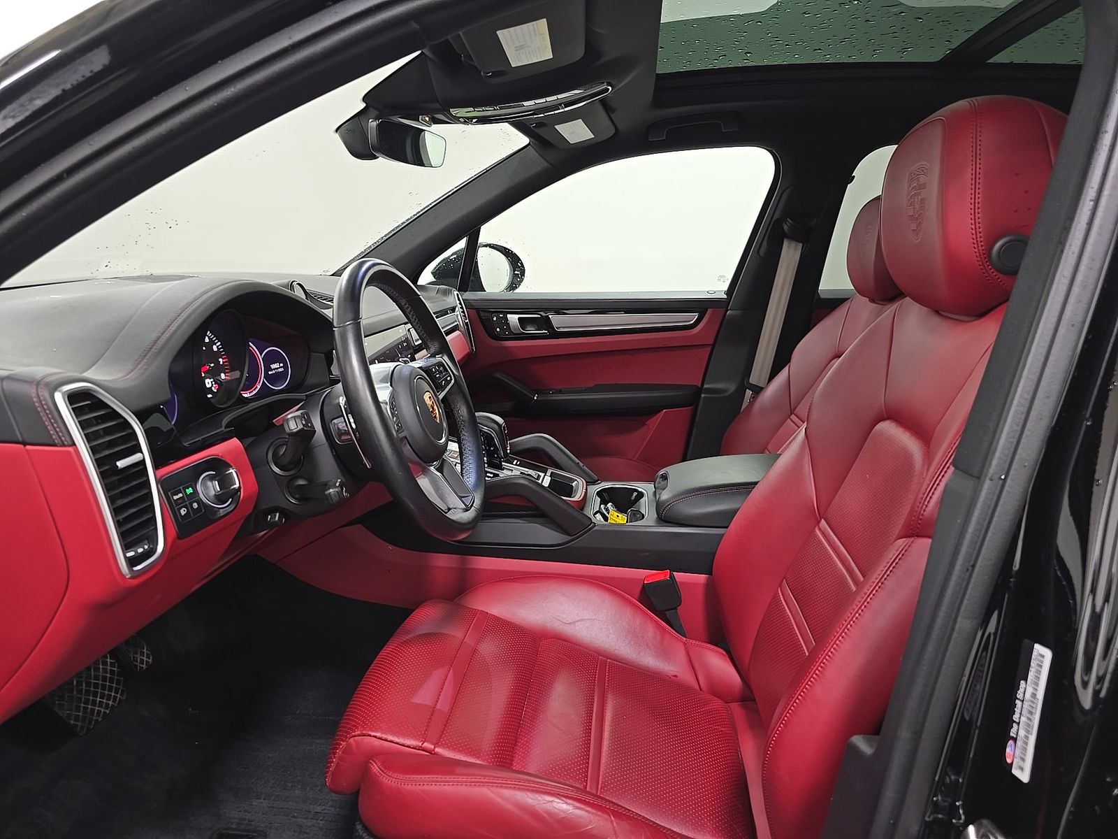 PORSCHE CAYENNE - 8