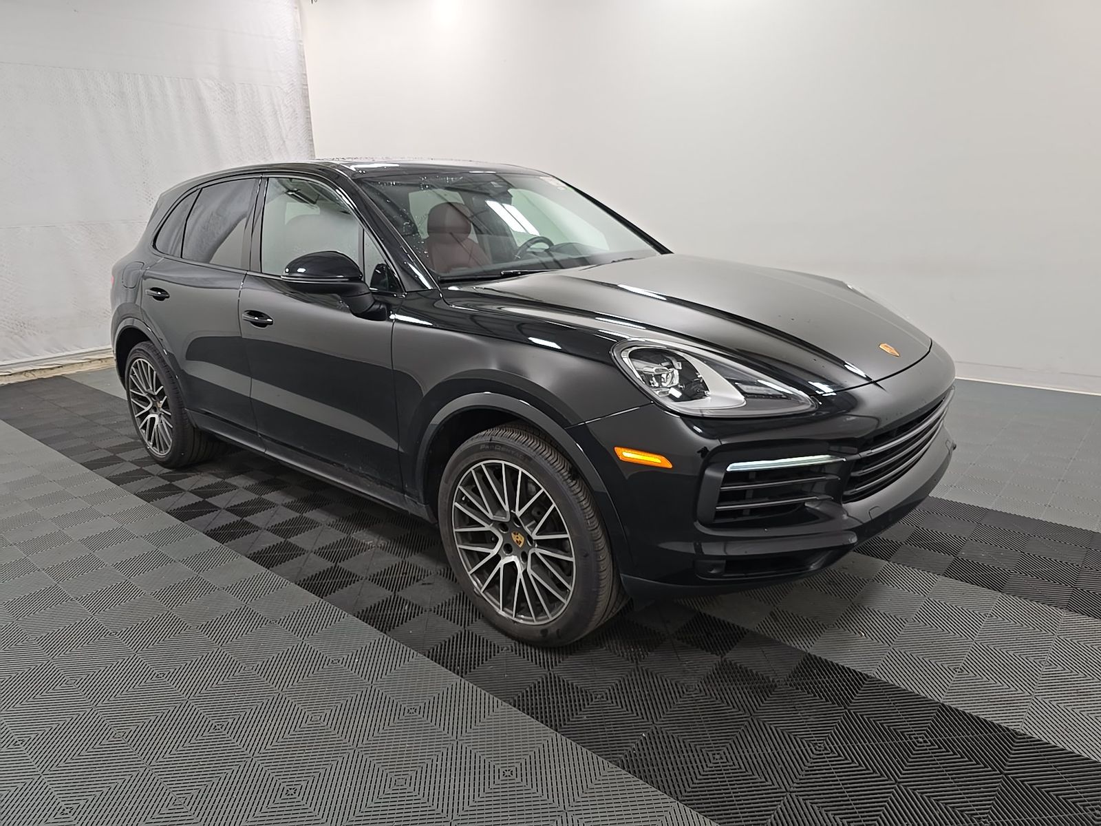PORSCHE CAYENNE - 4
