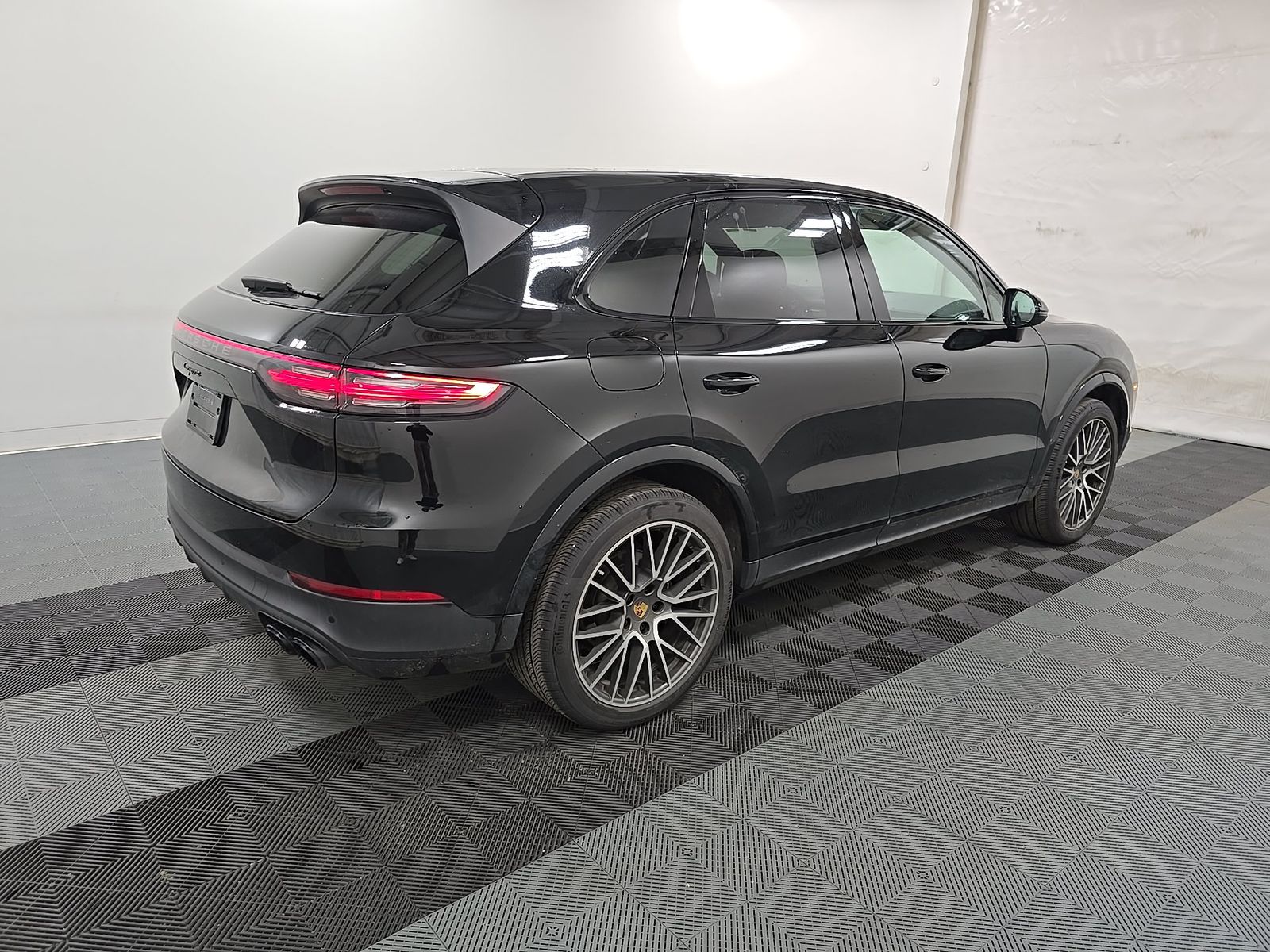 PORSCHE CAYENNE - 5