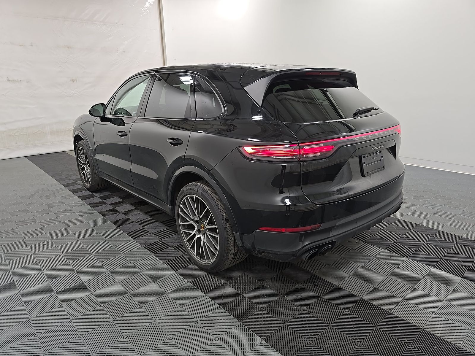 PORSCHE CAYENNE - 7