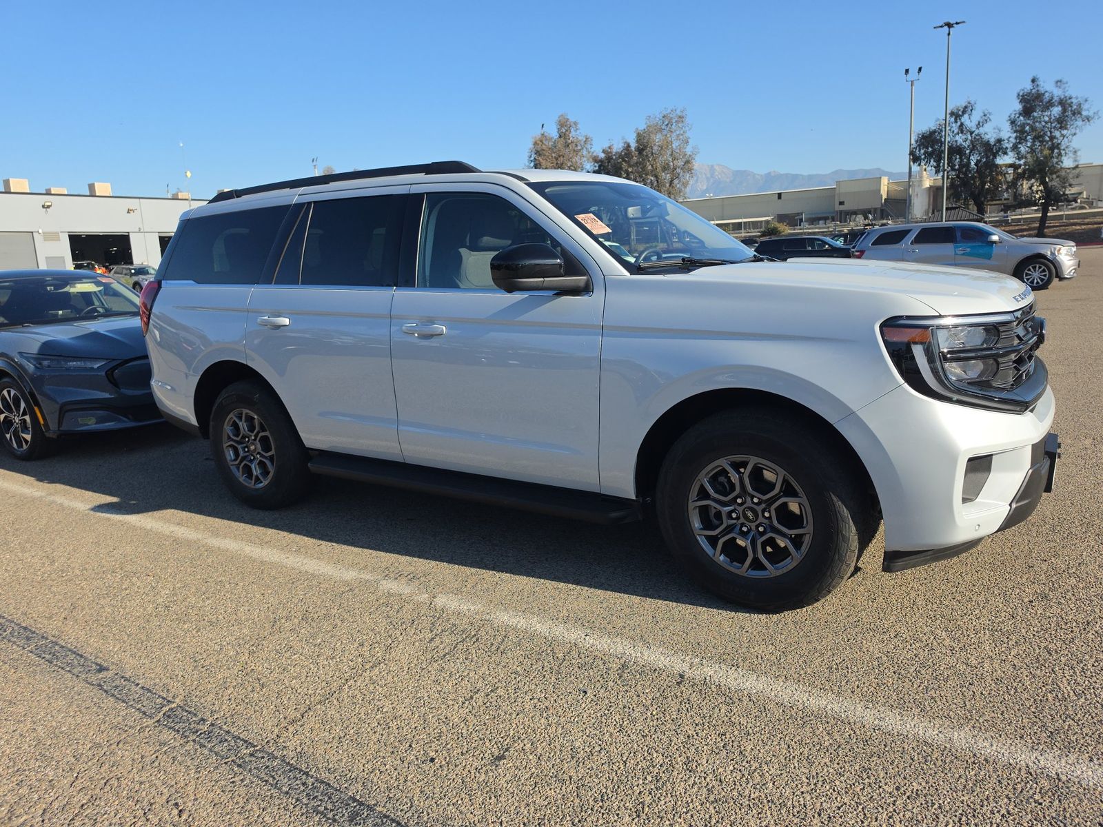 FORD EXPEDITION - 4