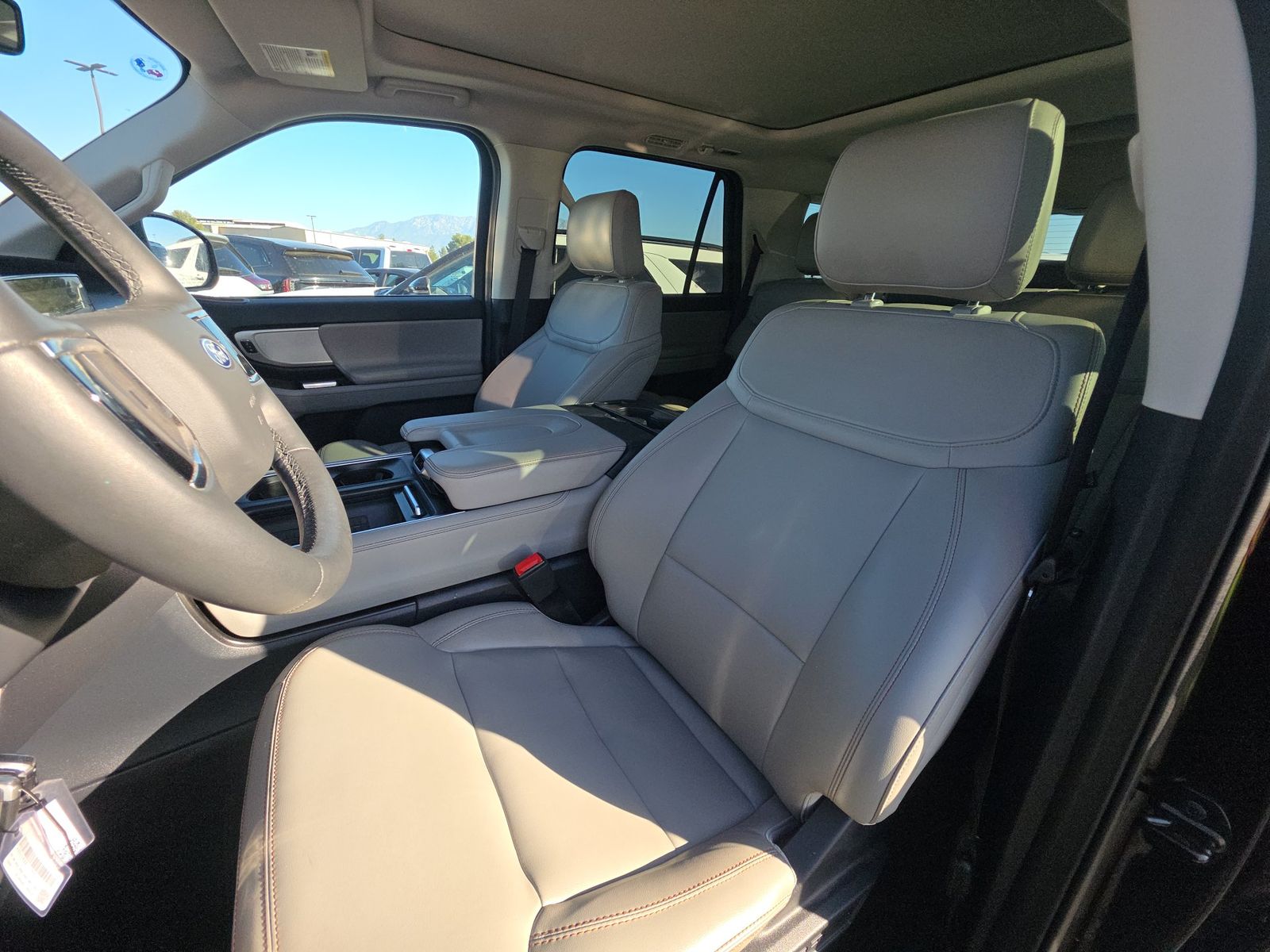FORD EXPEDITION - 8