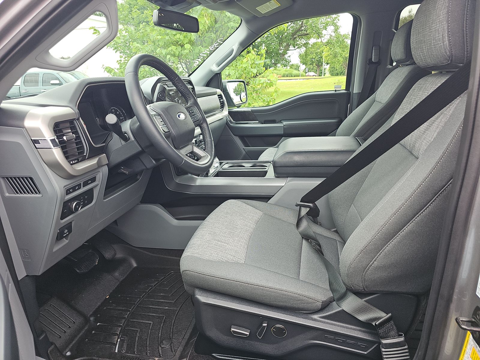 FORD F-150 - 8