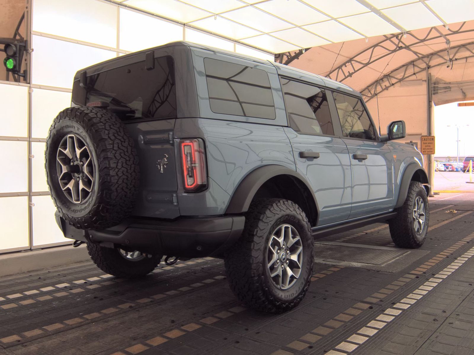FORD BRONCO - 6