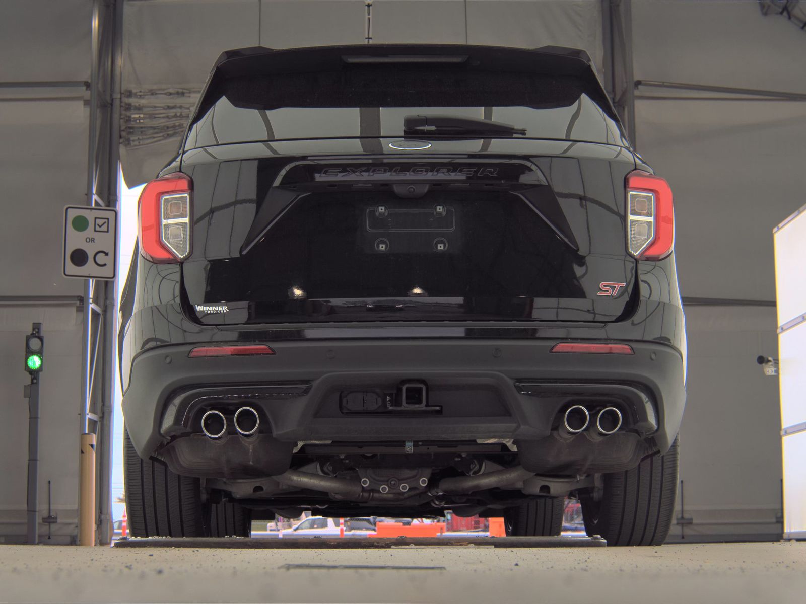 FORD EXPLORER - 8