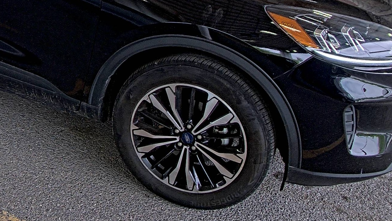 FORD ESCAPE - 9