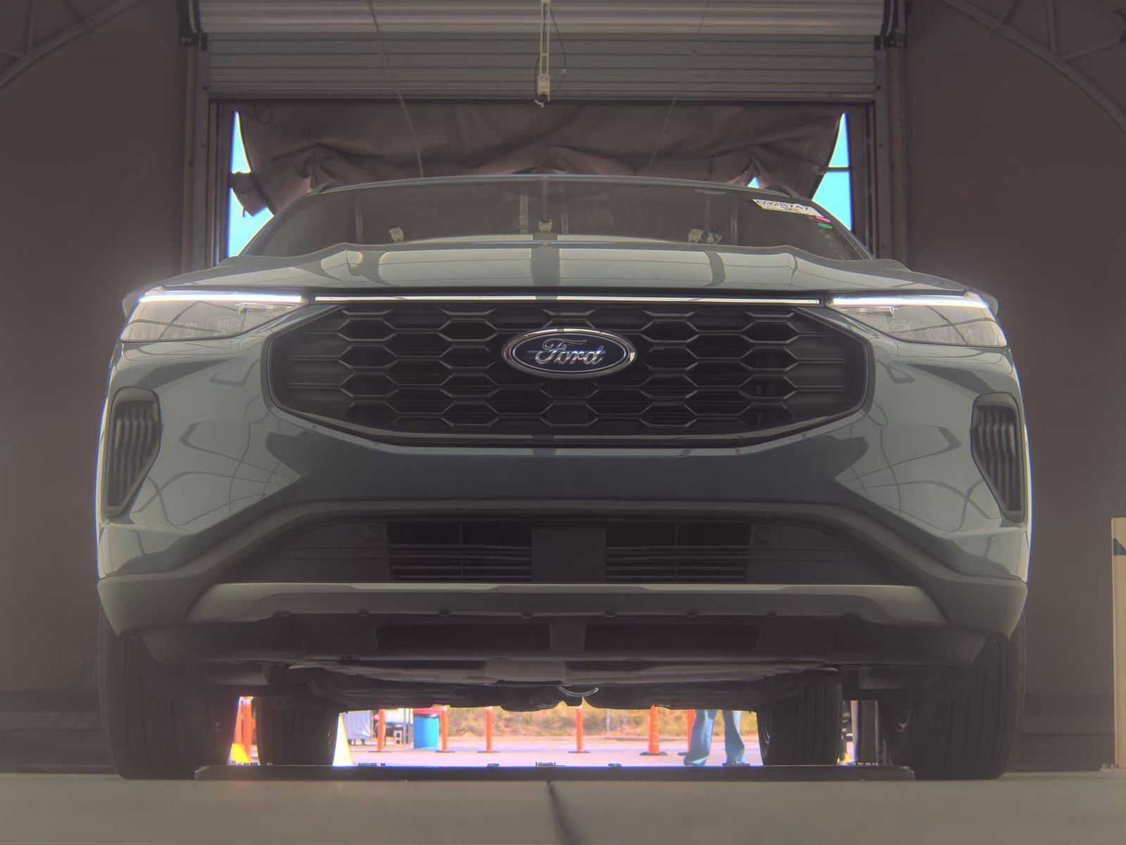 FORD ESCAPE - 4