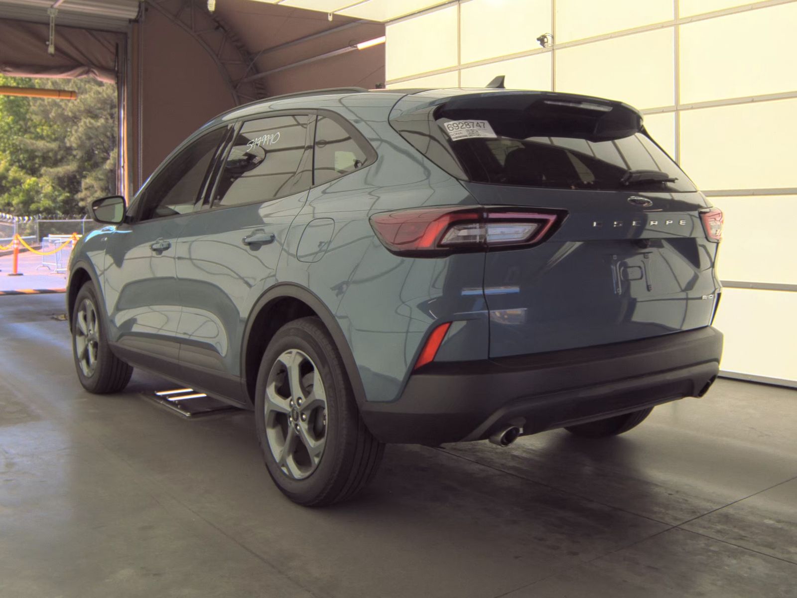 FORD ESCAPE - 9