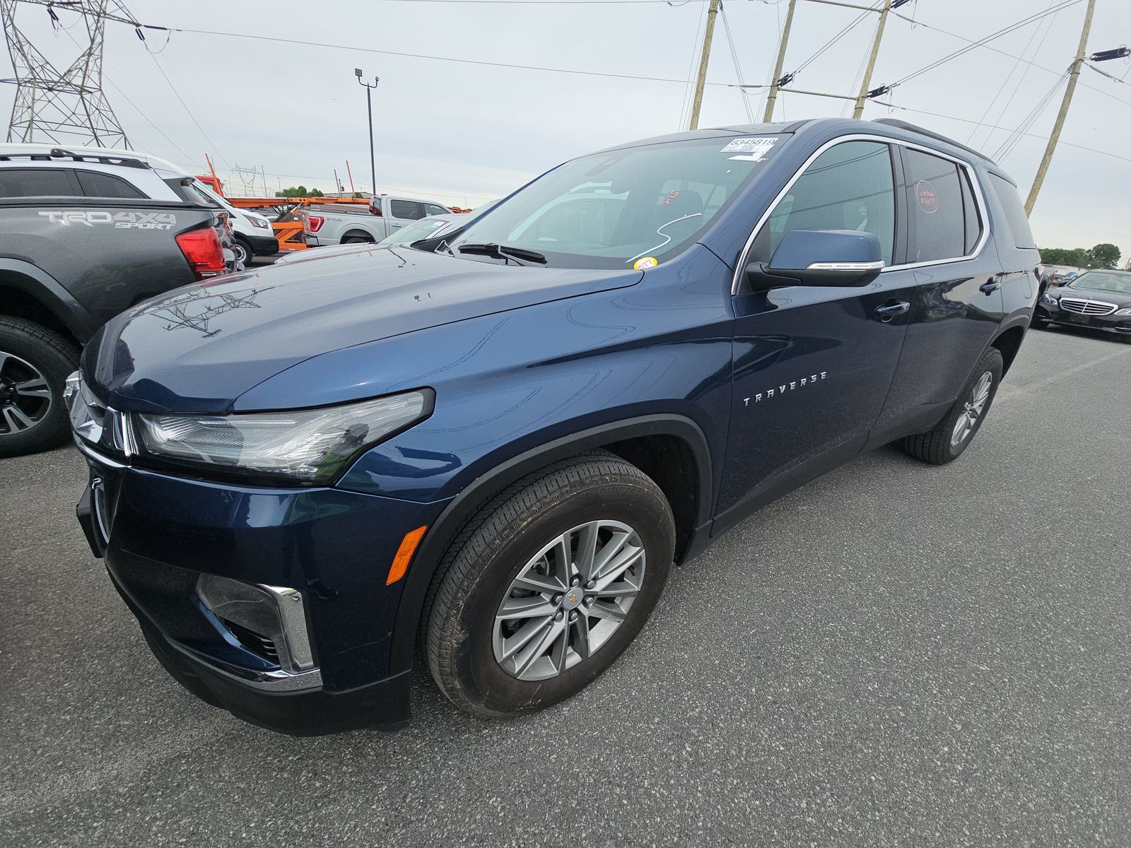 2023 Chevrolet Traverse AWD 1LT's photo