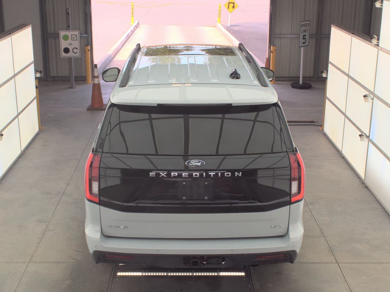 FORD EXPEDITION MAX - 7