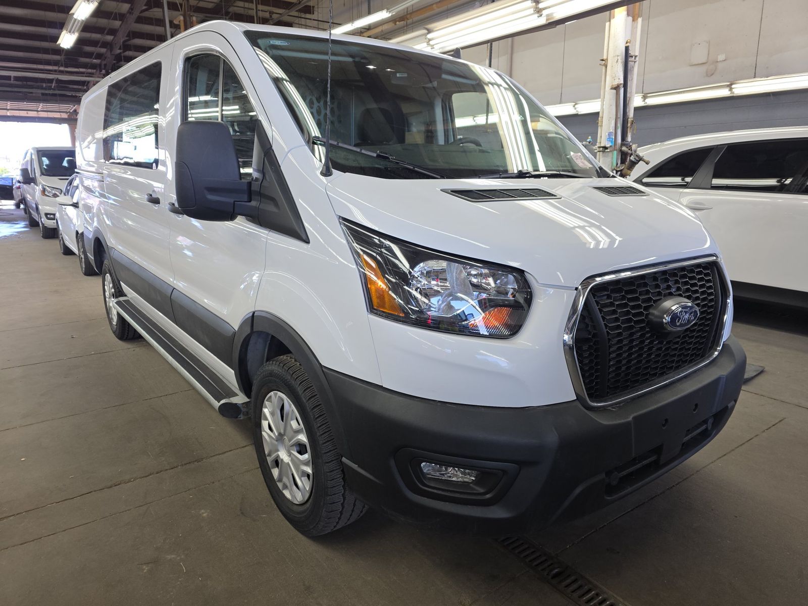 FORD TRANSIT 250 - 4