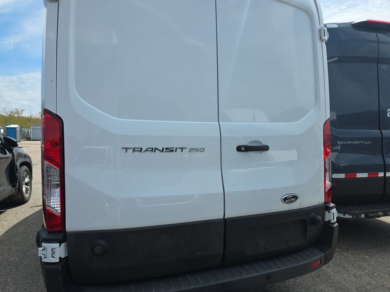 FORD TRANSIT 250 - 6