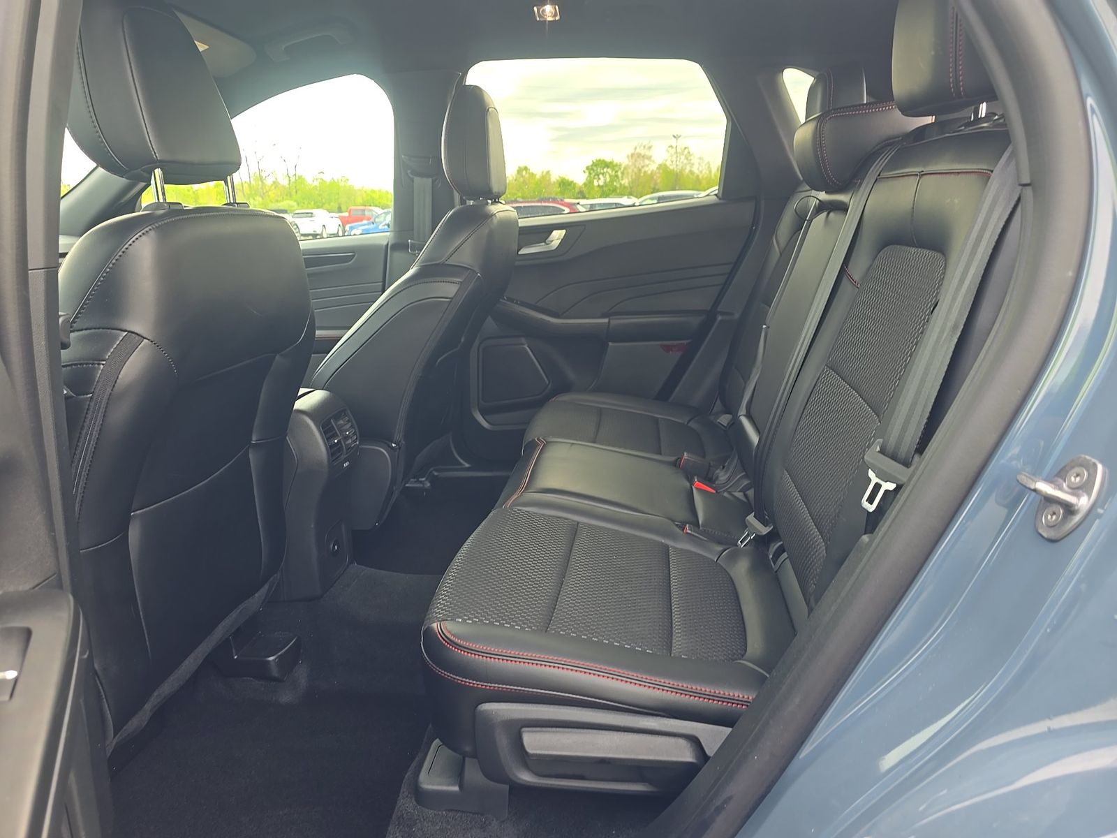 FORD ESCAPE - 8