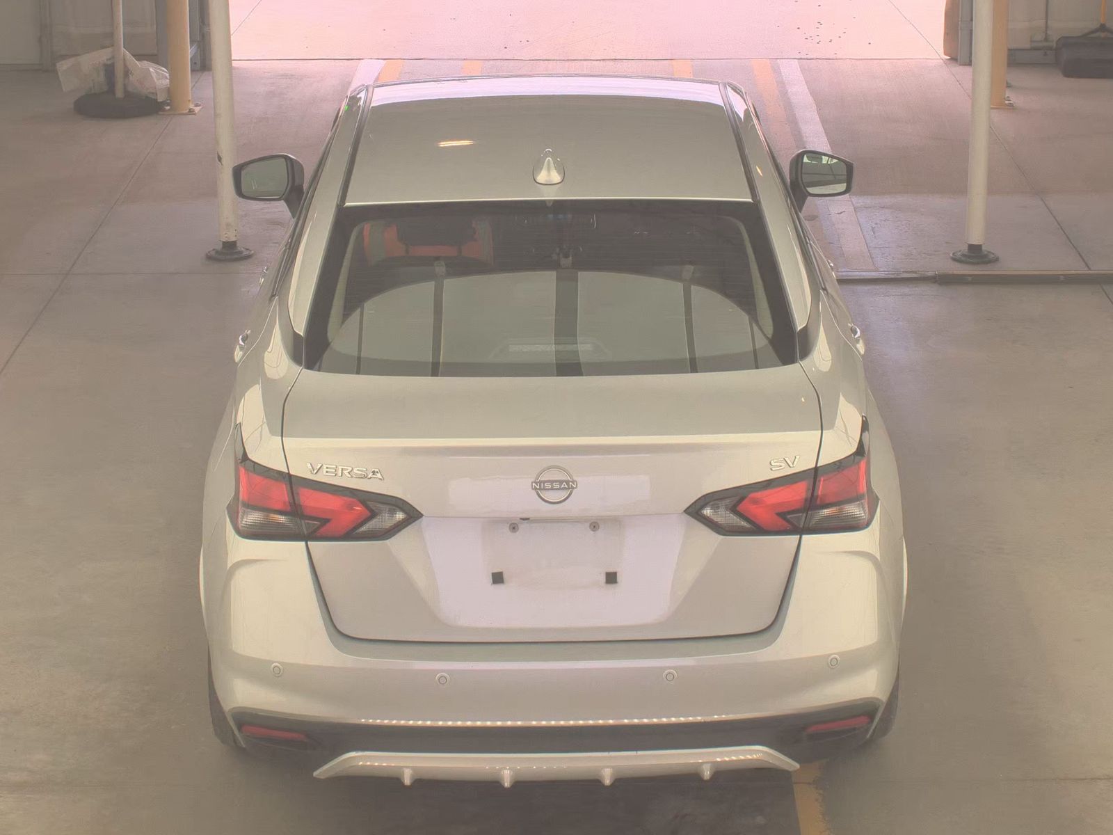 NISSAN VERSA - 7