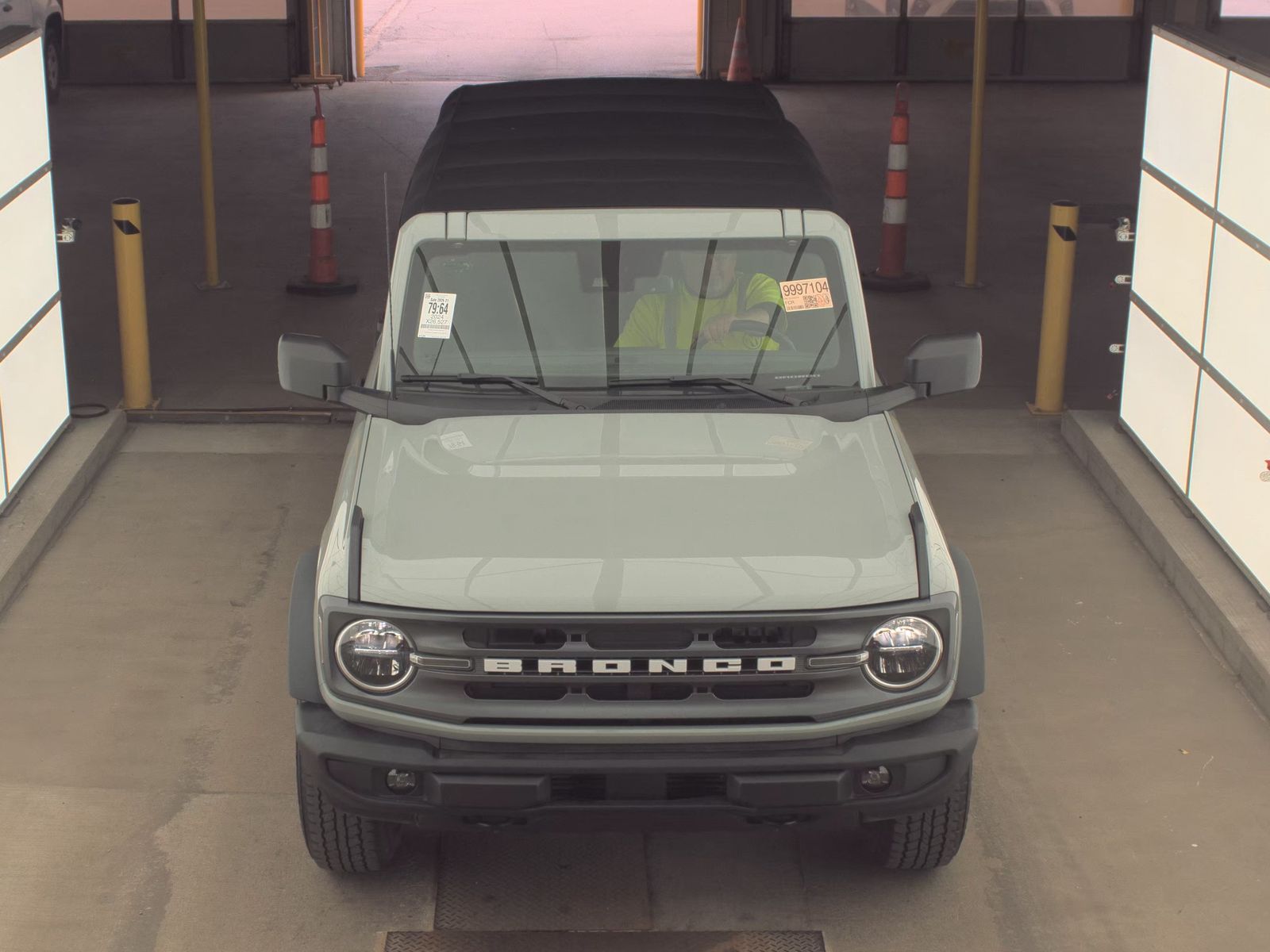 FORD BRONCO - 3