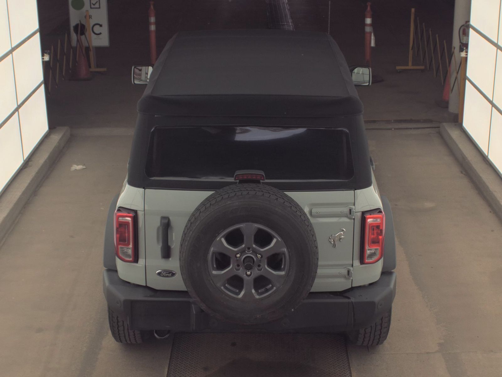 FORD BRONCO - 7
