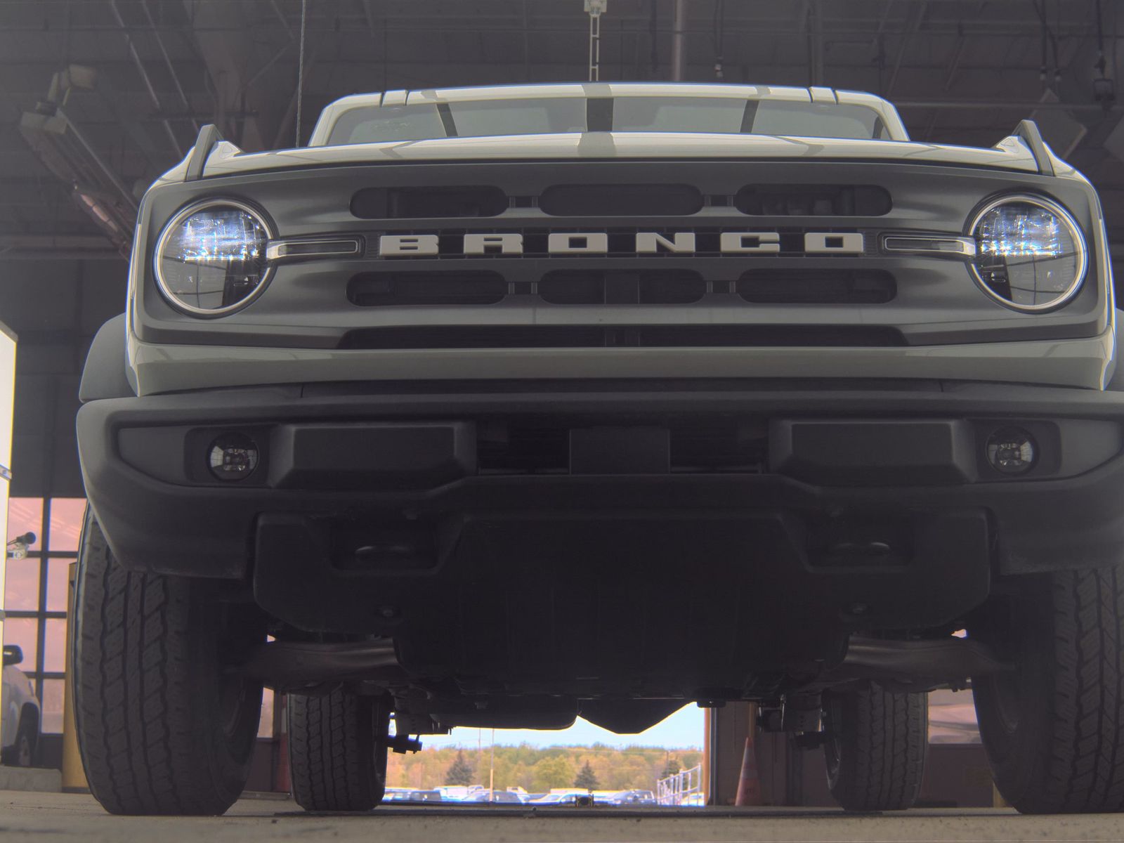 FORD BRONCO - 4