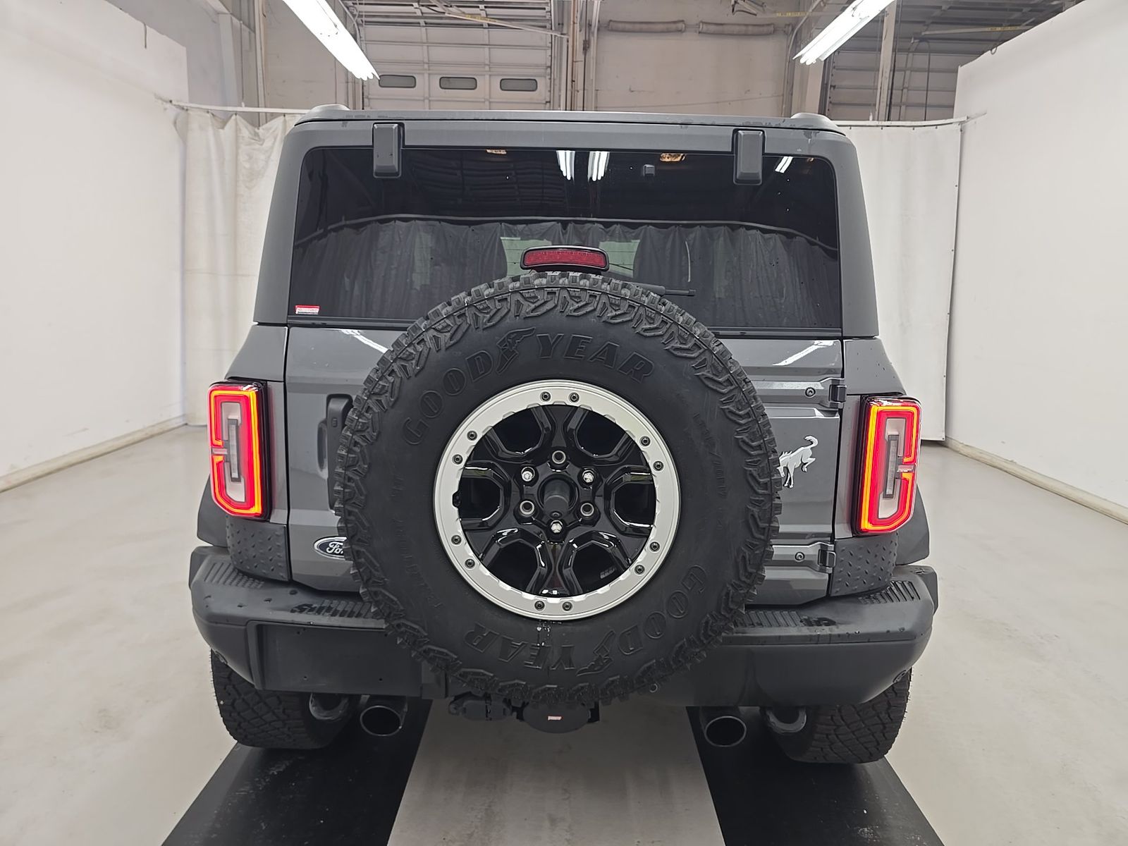 FORD BRONCO - 6