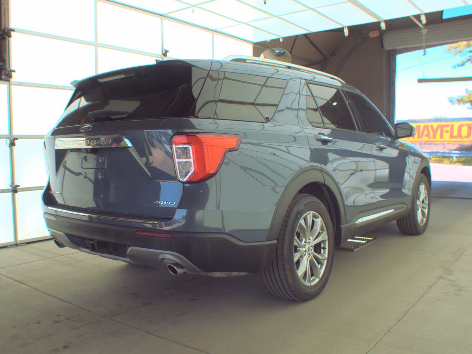 FORD EXPLORER - 6